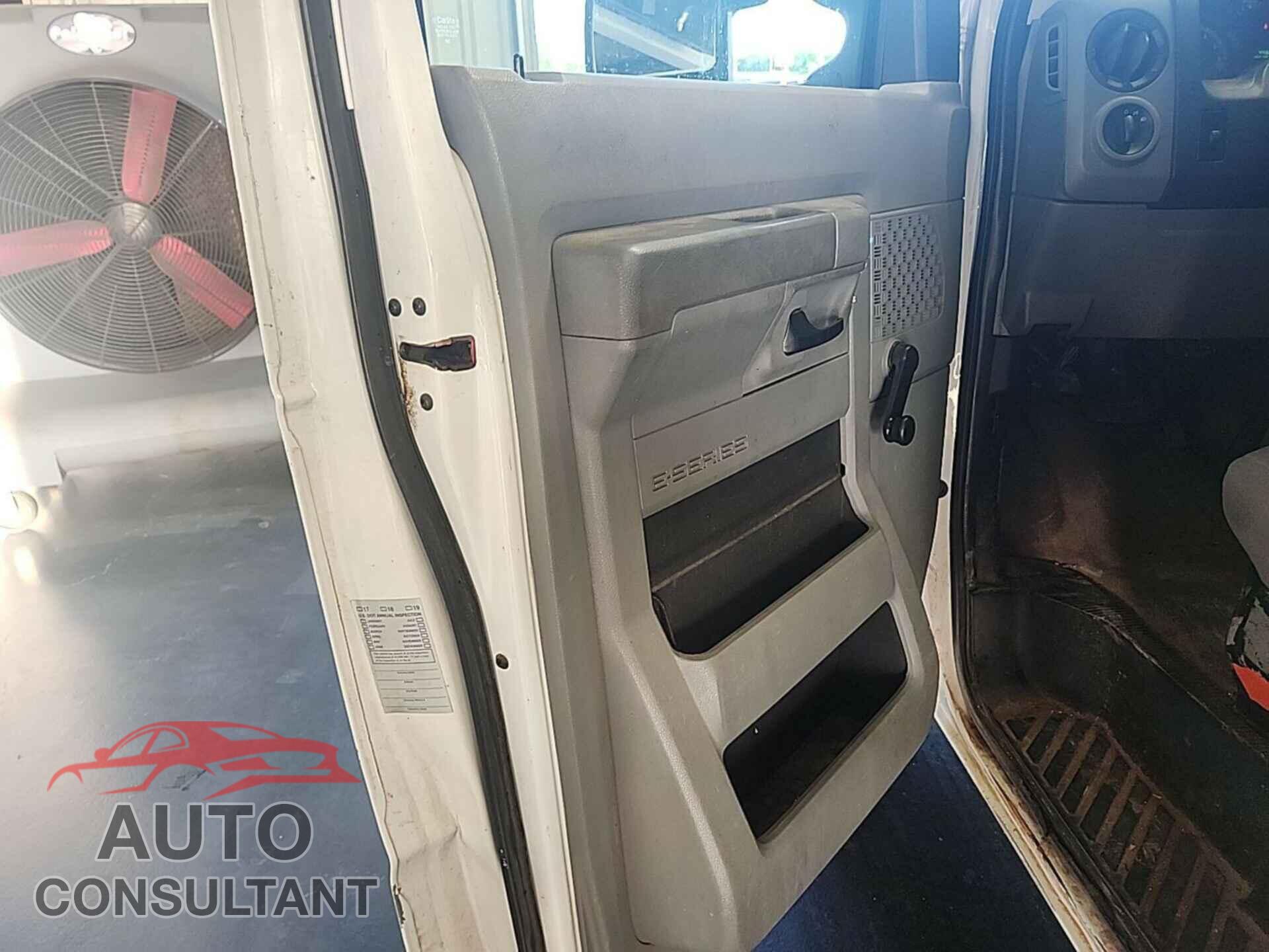 FORD ECONOLINE 2010 - 1FTNE2EW4ADA72071