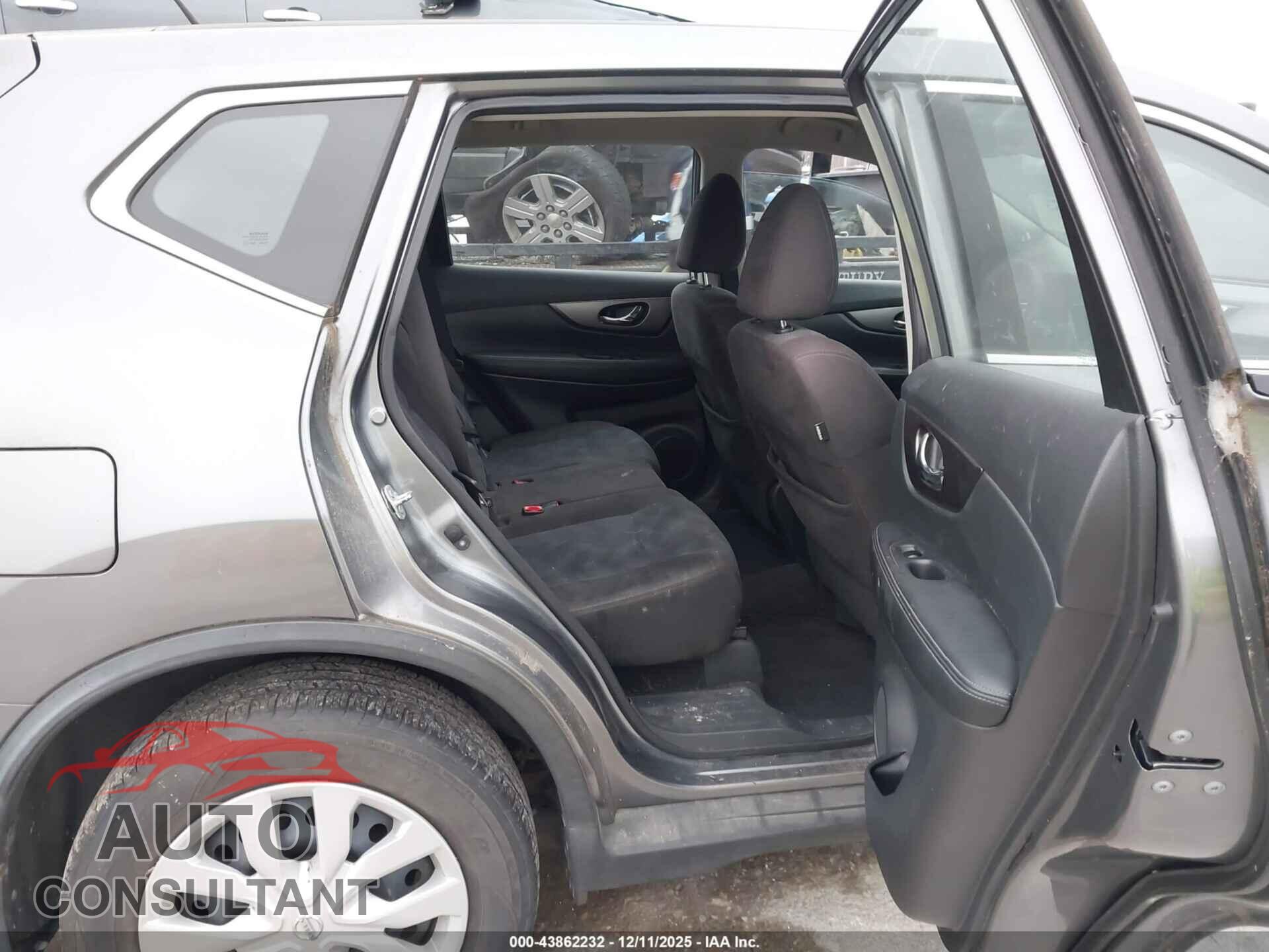 NISSAN ROGUE 2015 - KNMAT2MV6FP588404