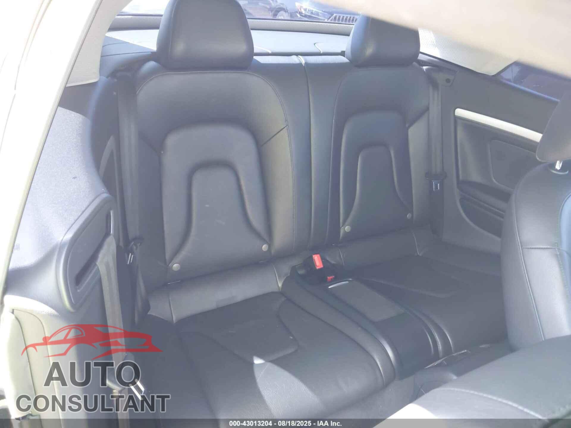 AUDI A5 2013 - WAUCFAFH8DN000882
