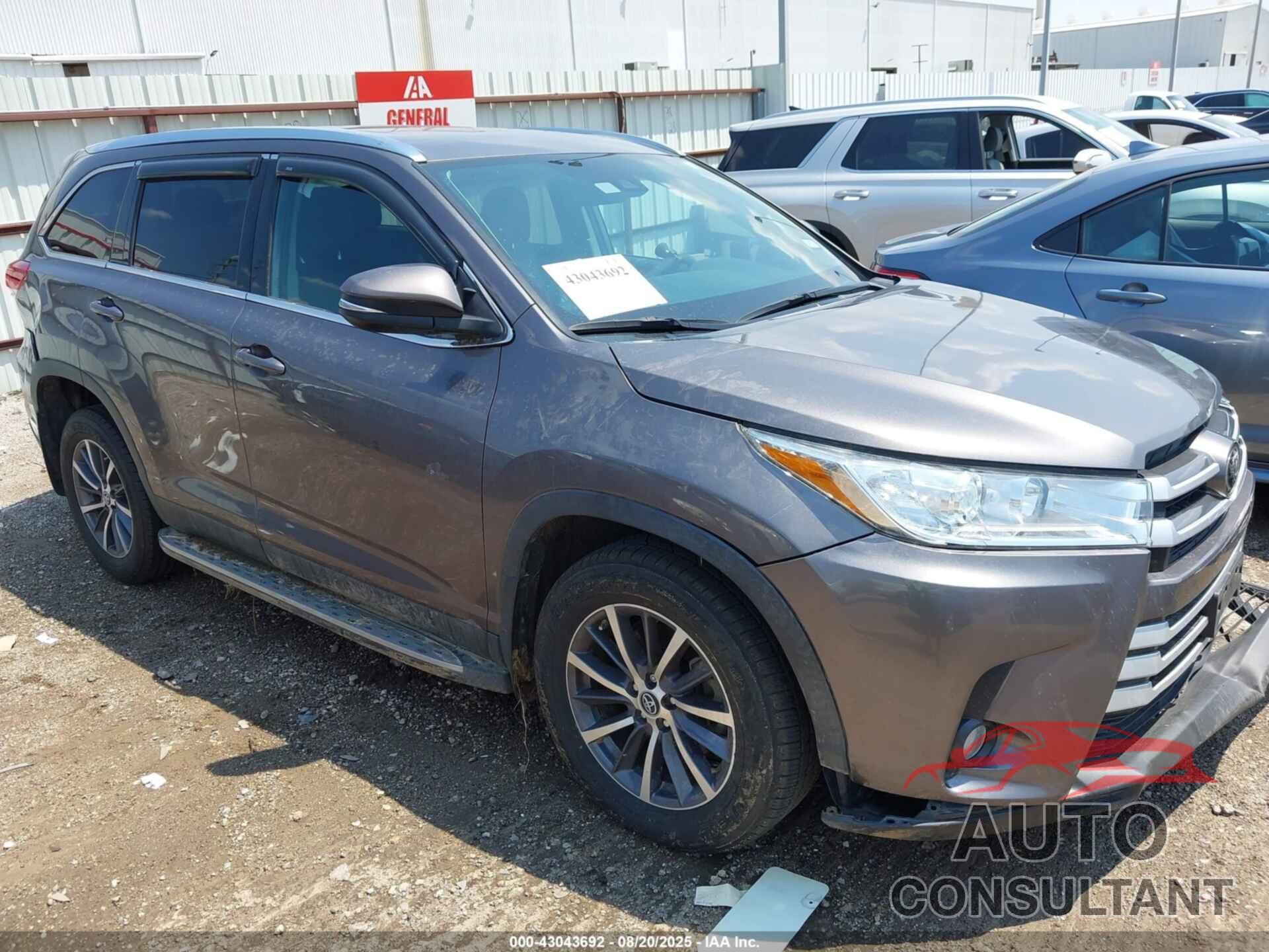 TOYOTA HIGHLANDER 2019 - 5TDKZRFH6KS568463