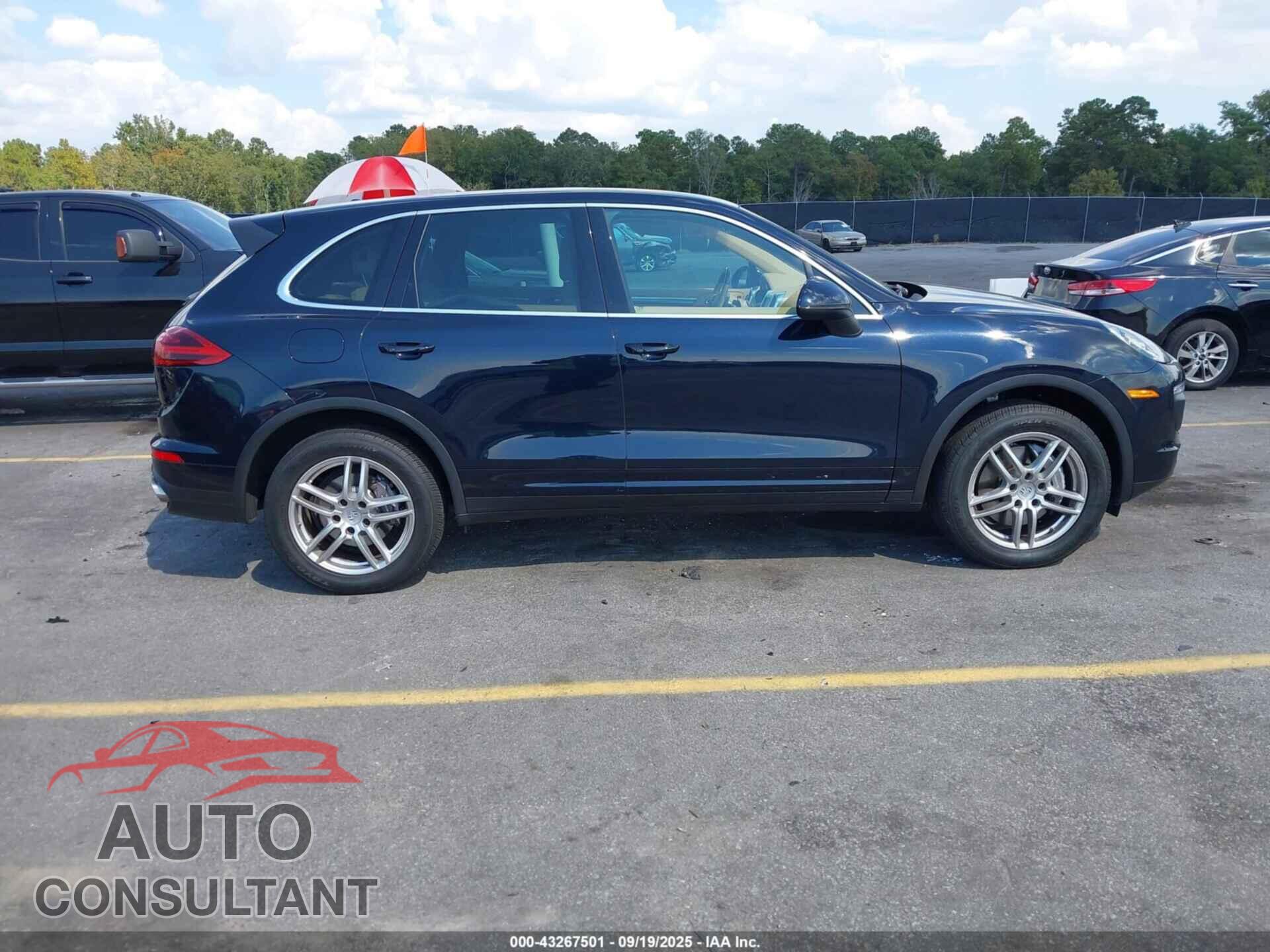 PORSCHE CAYENNE 2016 - WP1AA2A2XGLA00611