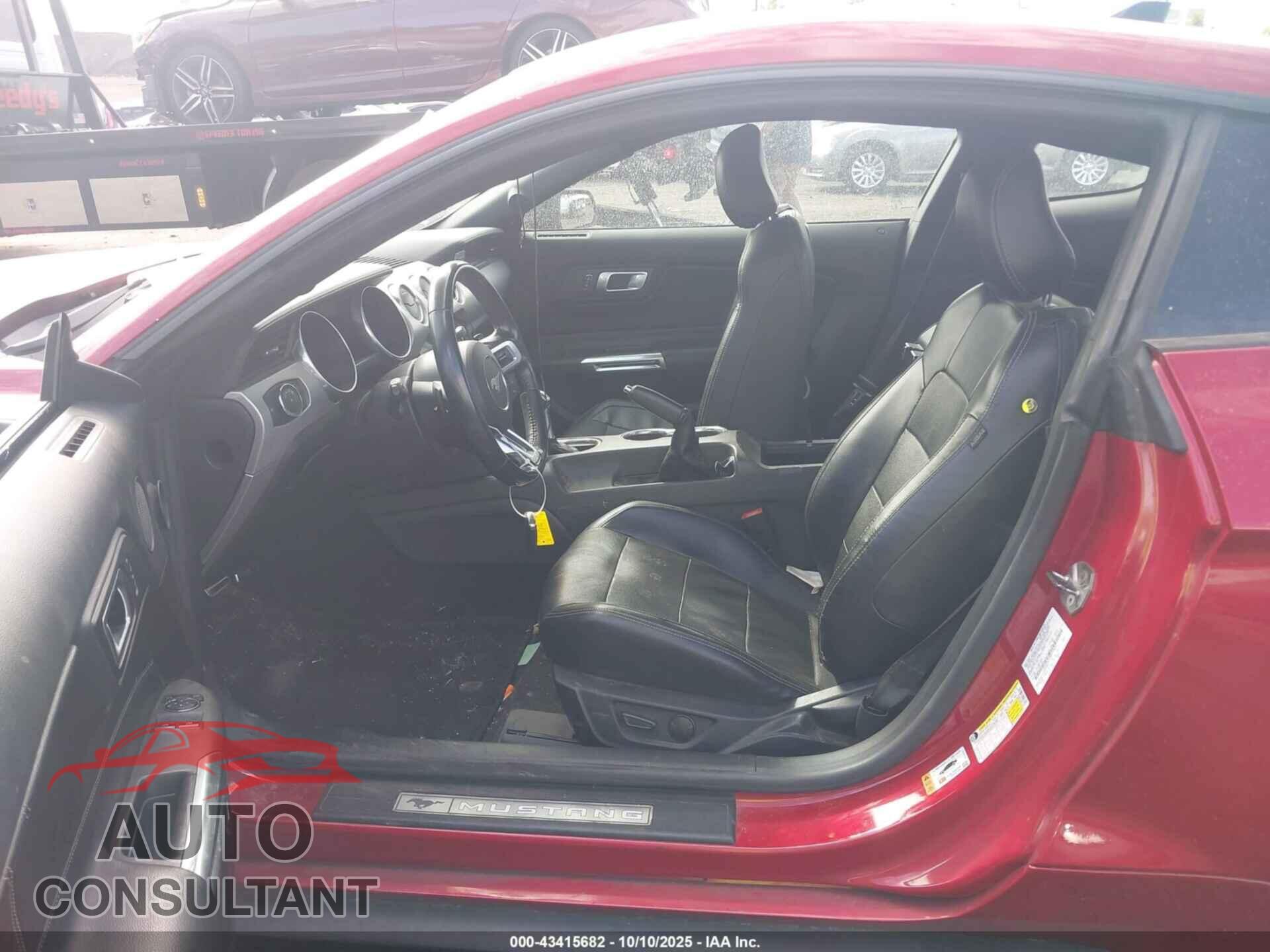 FORD MUSTANG 2021 - 1FA6P8CFXM5113621