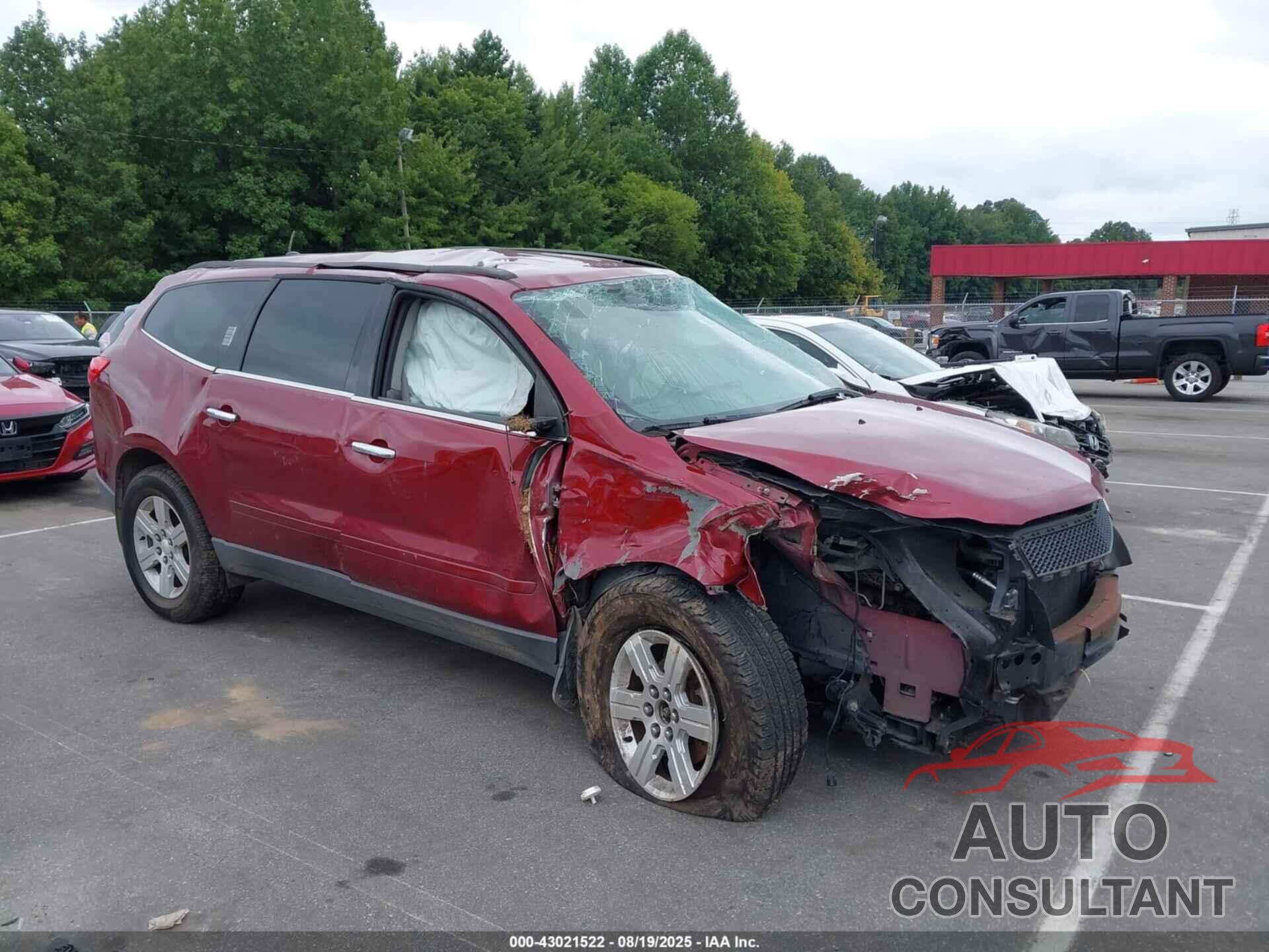 CHEVROLET TRAVERSE 2011 - 1GNKRGED3BJ146030