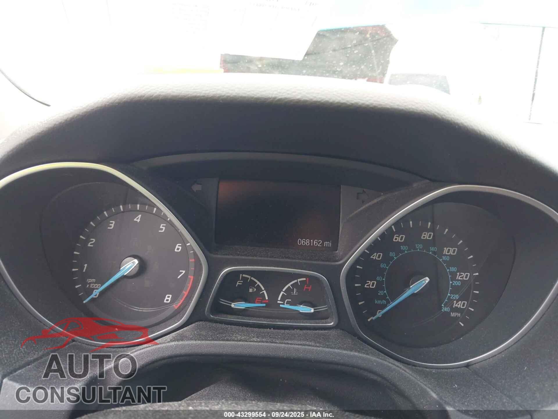 FORD FOCUS 2014 - 1FADP3F21EL218449