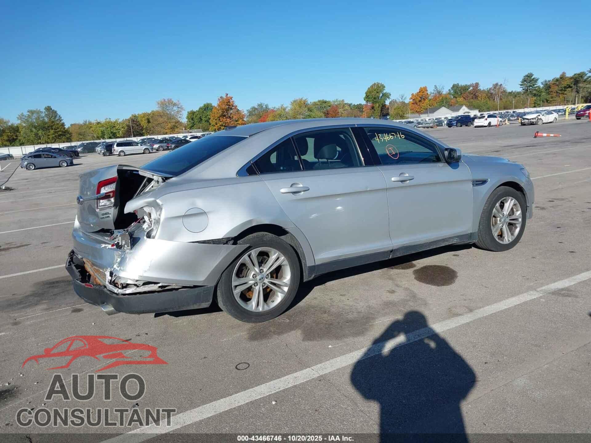 FORD TAURUS 2014 - 1FAHP2E88EG161192