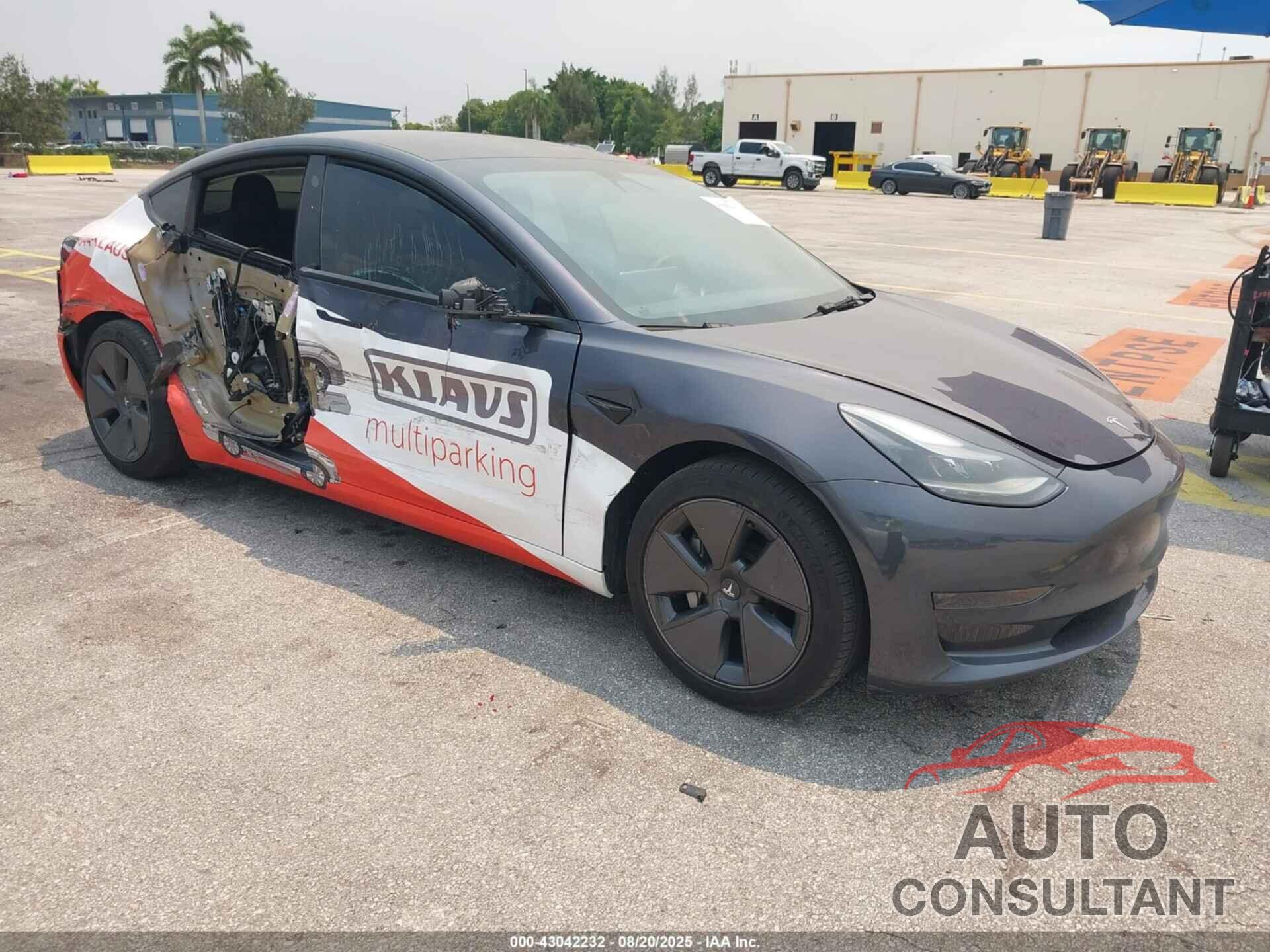 TESLA MODEL 3 2023 - 5YJ3E1EA9PF400947