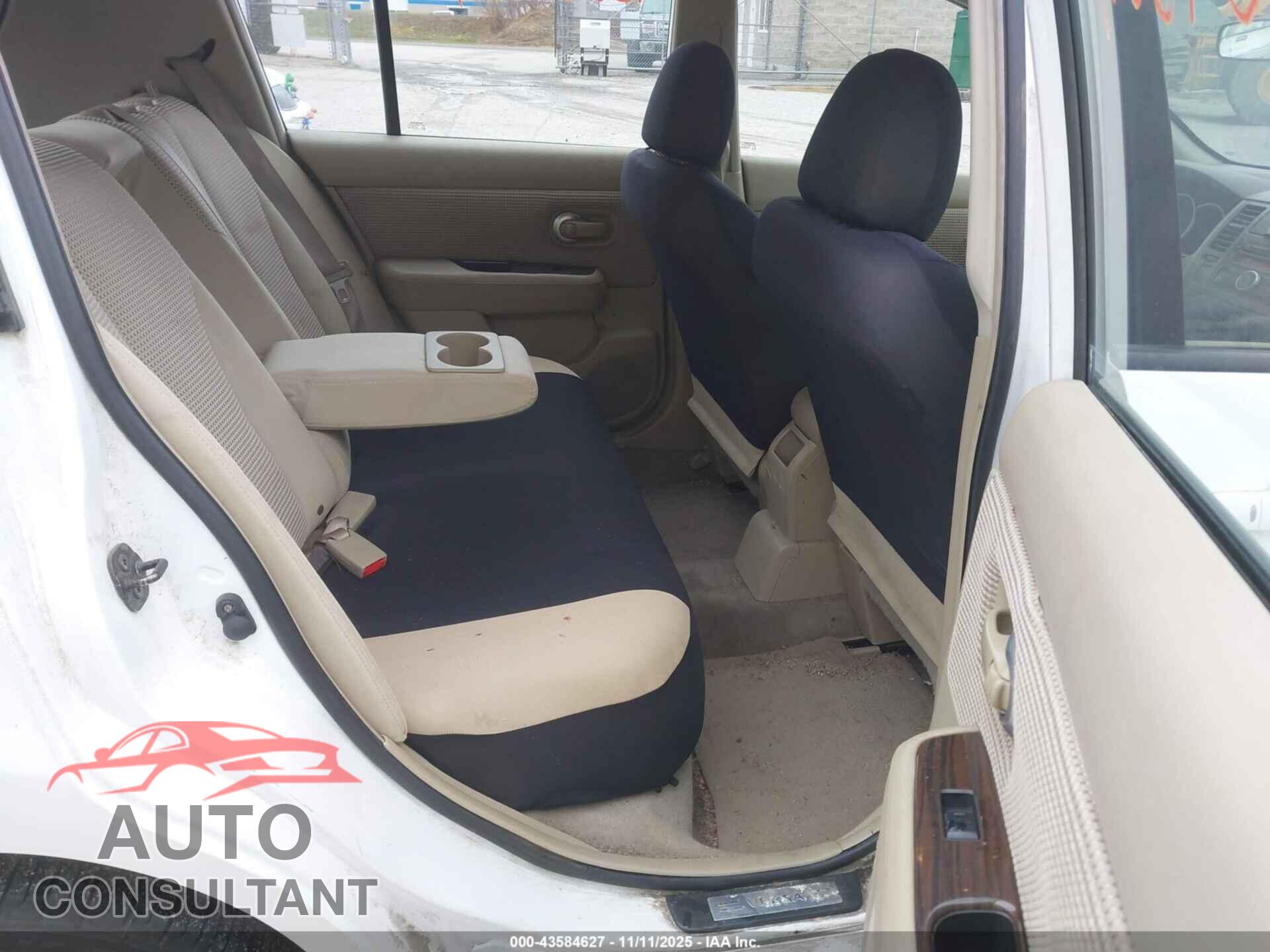 NISSAN VERSA 2011 - 3N1BC1CP5BL360453