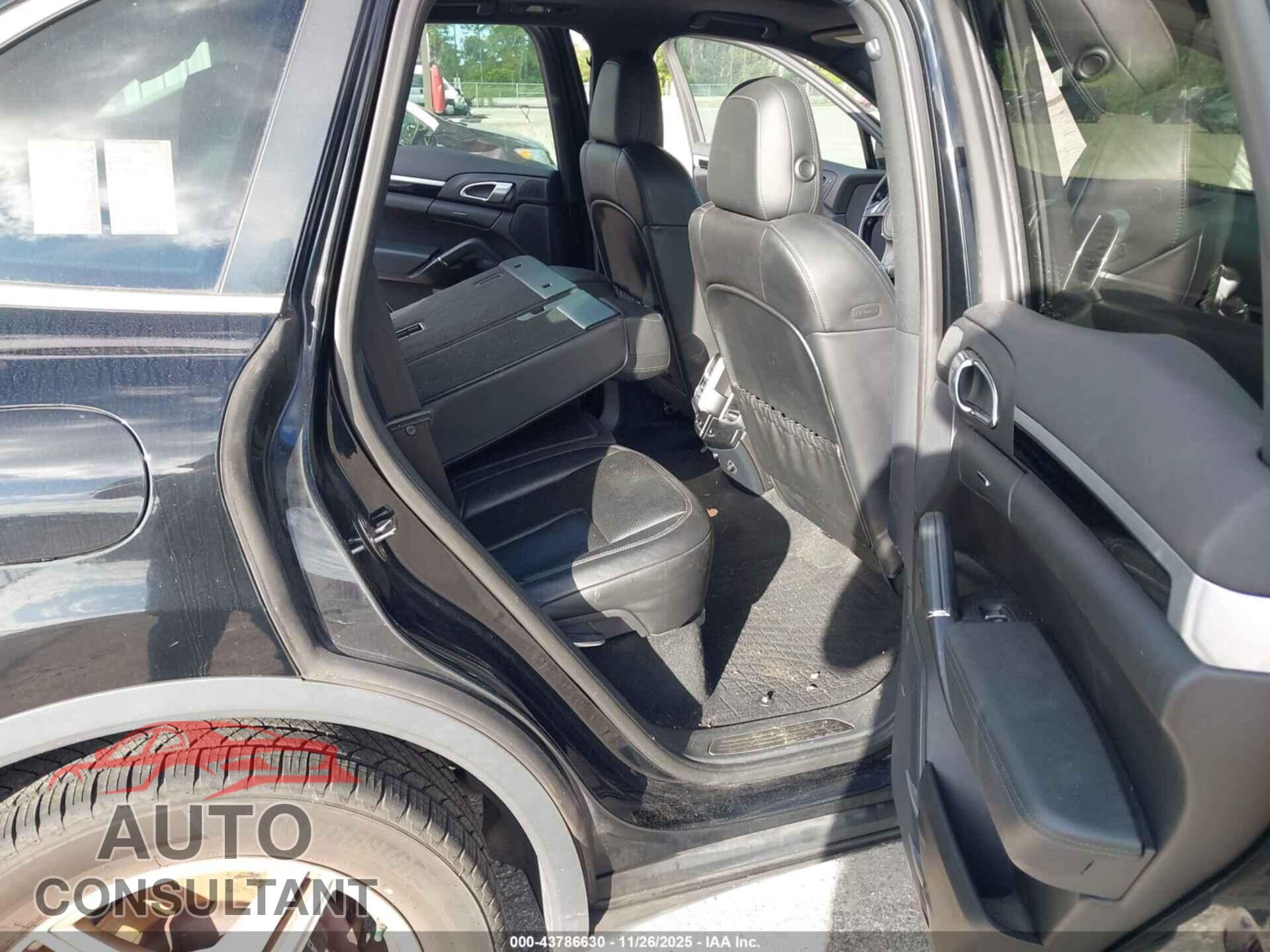 PORSCHE CAYENNE 2014 - WP1AF2A20ELA42848
