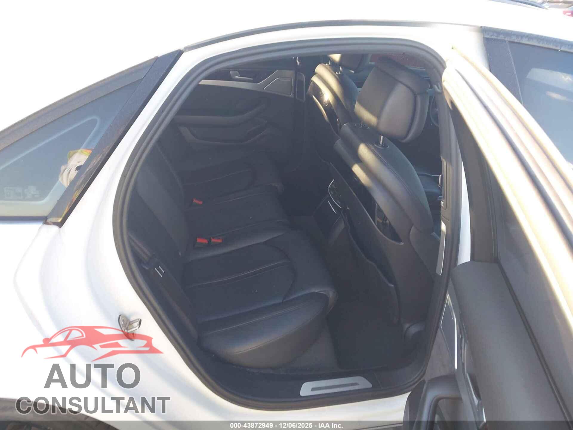 AUDI A8 2013 - WAUAGAFD0DN016589