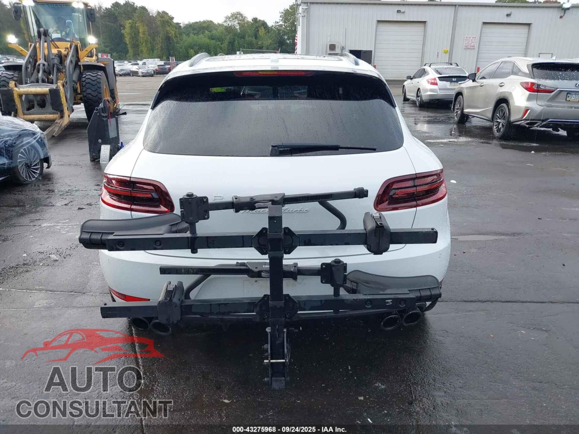 PORSCHE MACAN 2017 - WP1AF2A50HLB61143