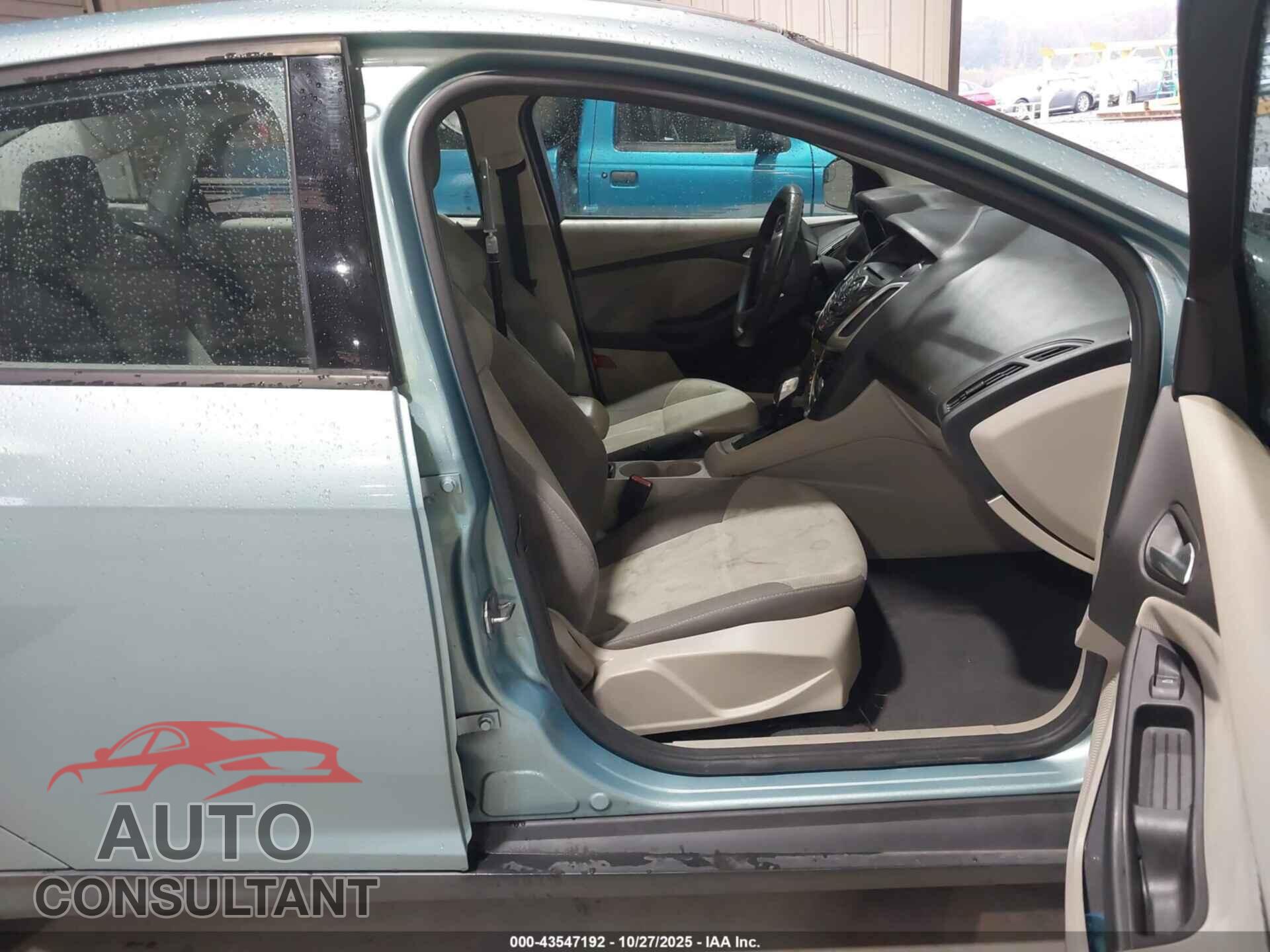 FORD FOCUS 2012 - 1FAHP3F24CL352533