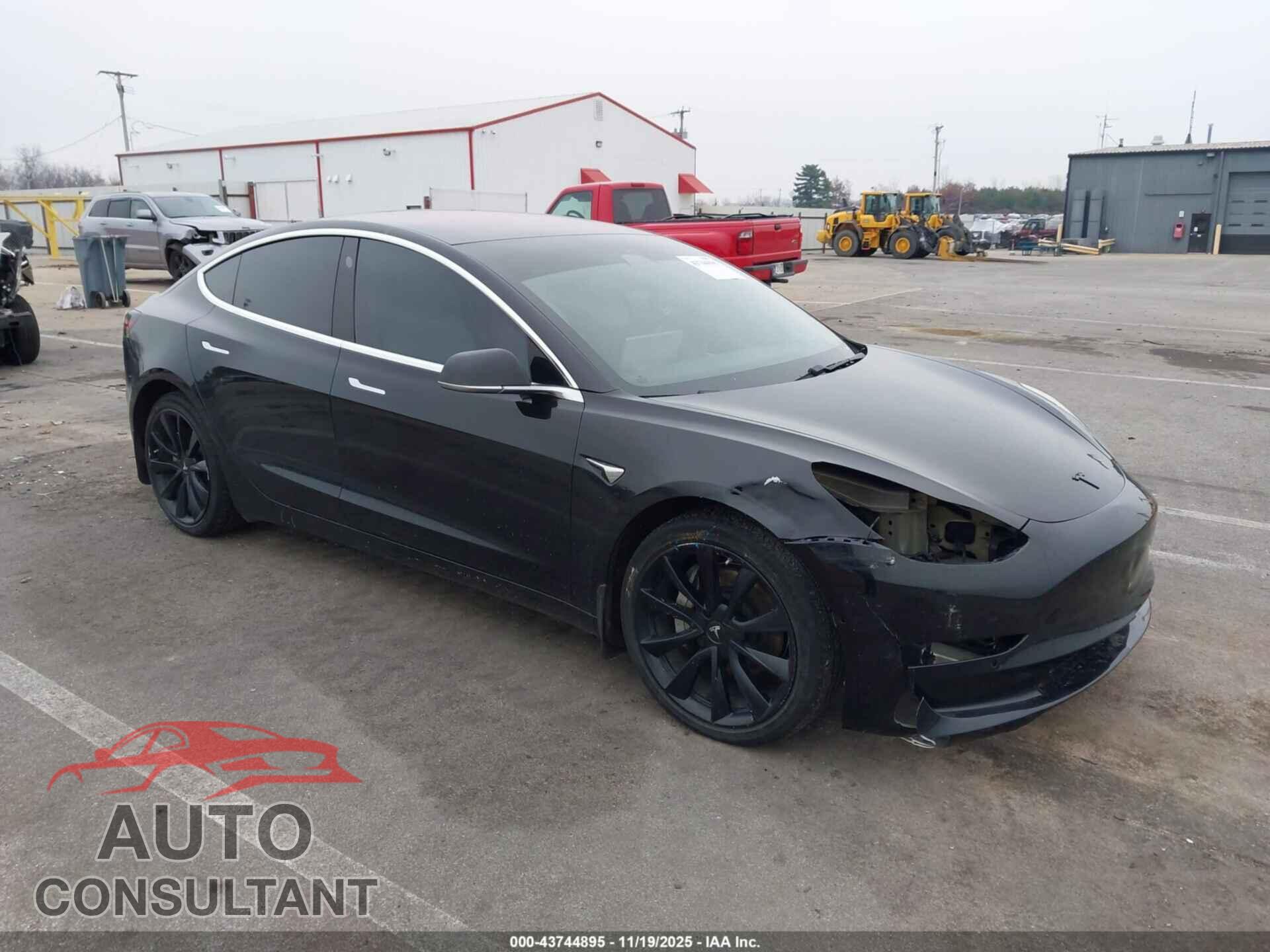 TESLA MODEL 3 2018 - 5YJ3E1EB5JF100290