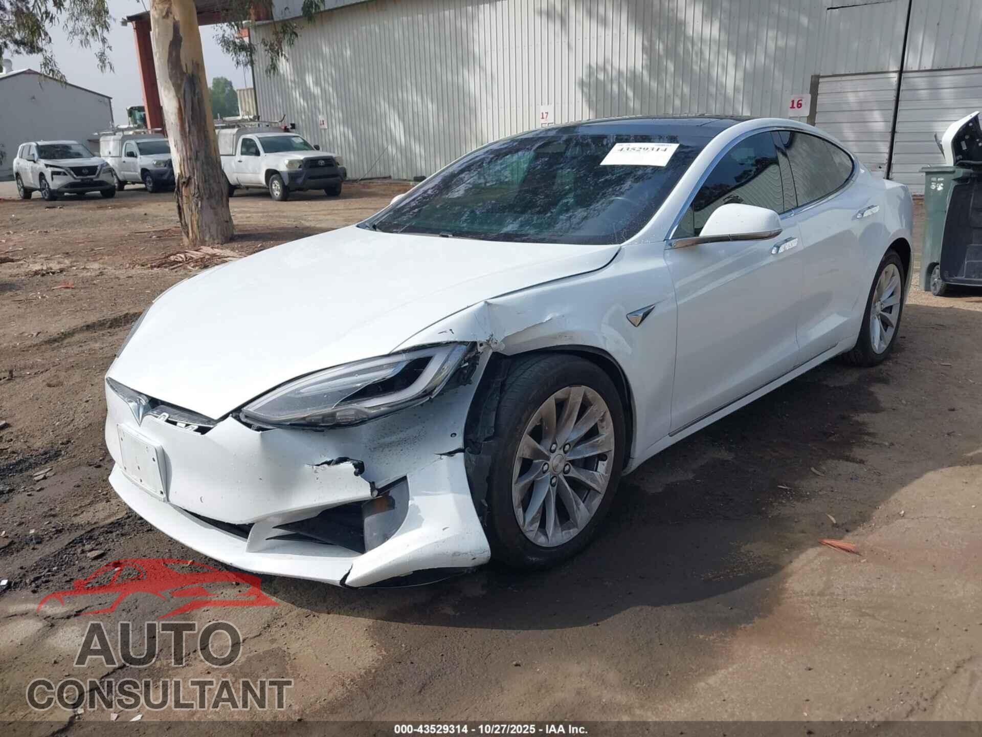 TESLA MODEL S 2017 - 5YJSA1E17HF176375