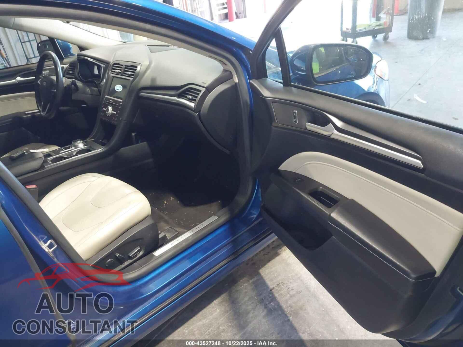 FORD FUSION 2018 - 3FA6P0D9XJR205914
