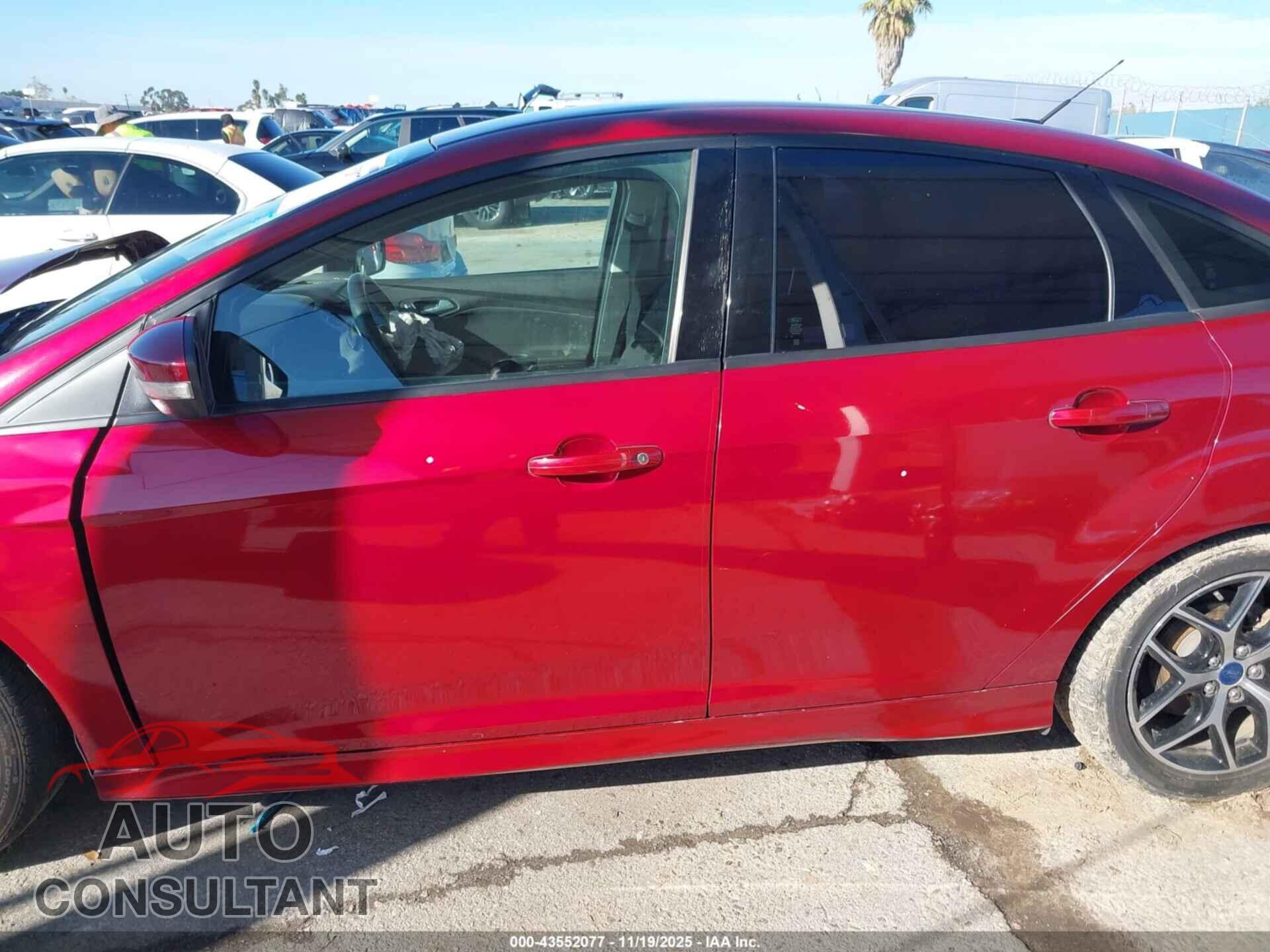FORD FOCUS 2016 - 1FADP3F28GL289232