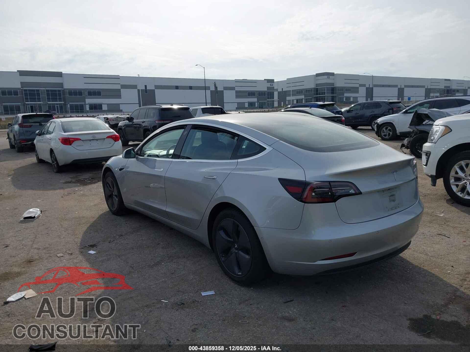 TESLA MODEL 3 2018 - 5YJ3E1EA8JF061329