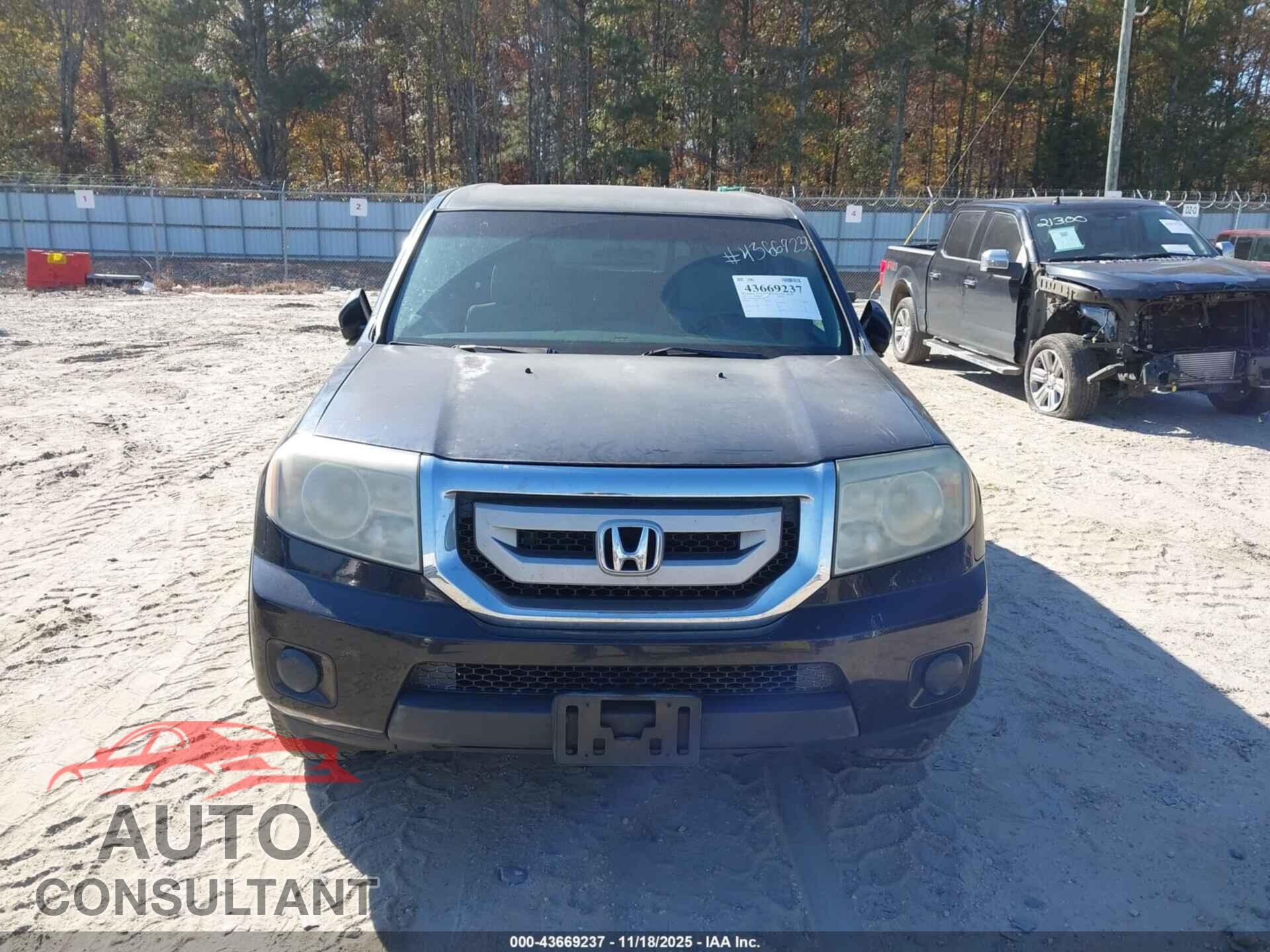 HONDA PILOT 2011 - 5FNYF3H21BB045140