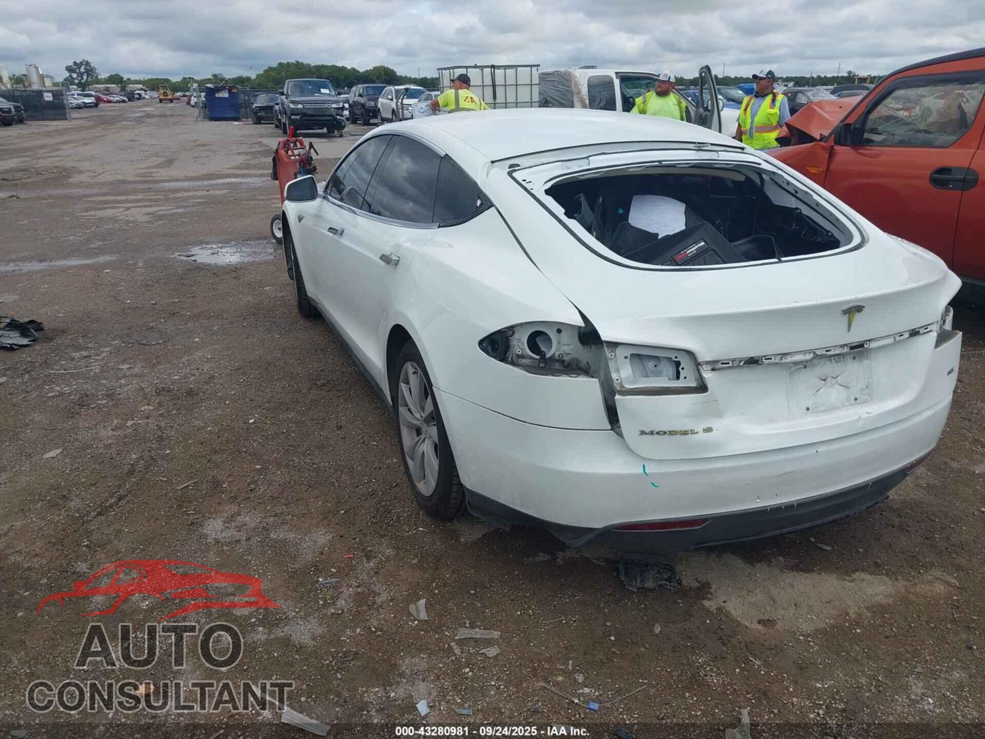 TESLA MODEL S 2014 - 5YJSA1H14EFP50633
