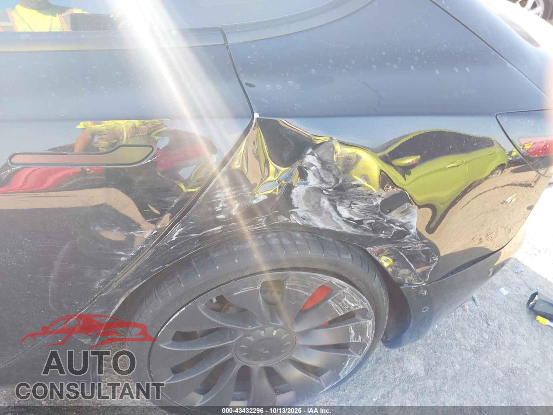 TESLA MODEL 3 2021 - 5YJ3E1EC9MF025283