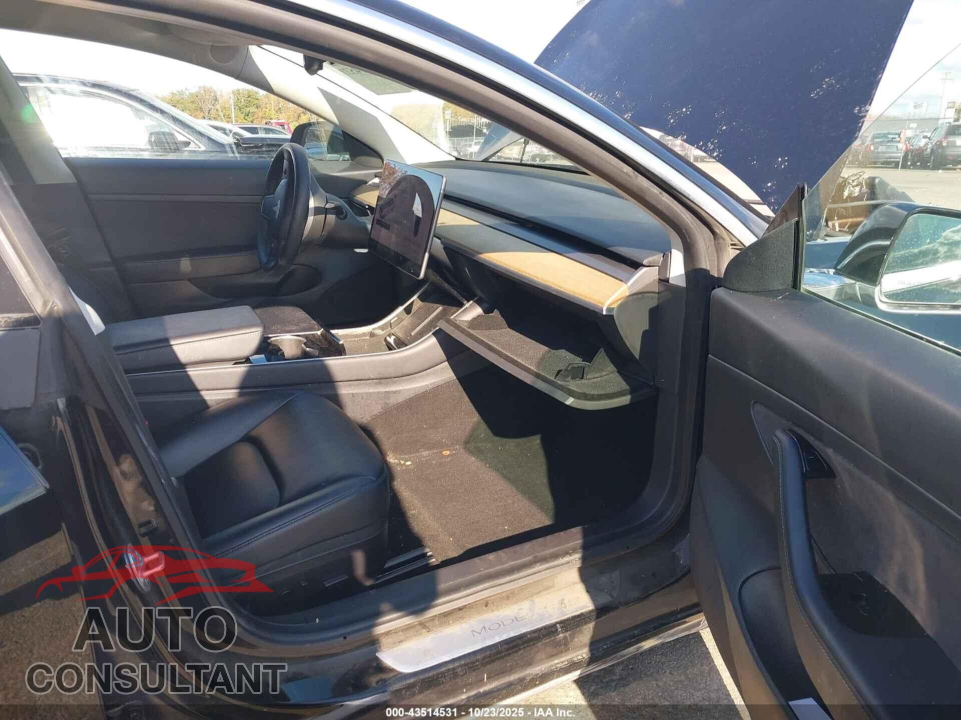 TESLA MODEL 3 2020 - 5YJ3E1EA2LF633689