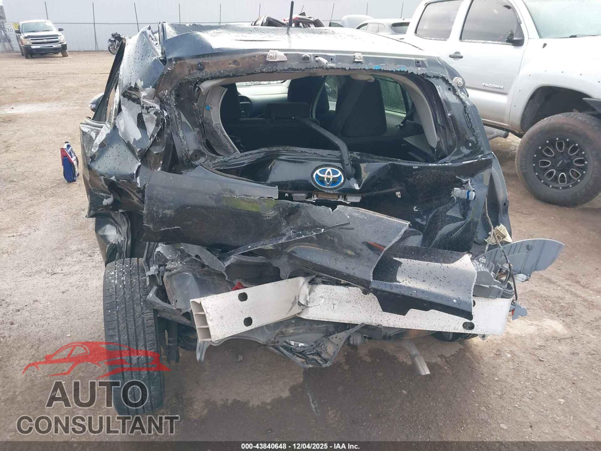 TOYOTA PRIUS C 2013 - JTDKDTB33D1555983