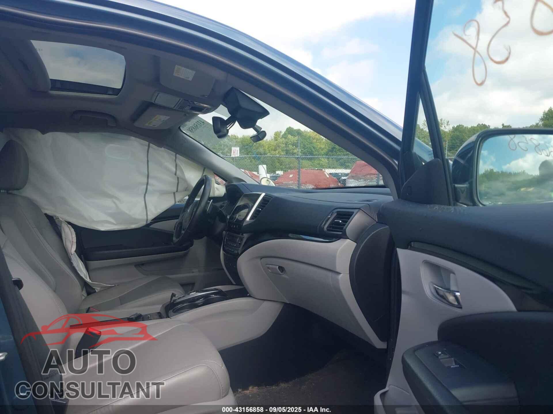 HONDA PILOT 2017 - 5FNYF6H04HB042662