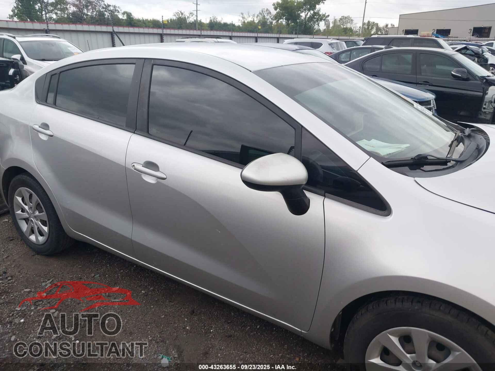 KIA RIO 2017 - KNADM4A36H6049733