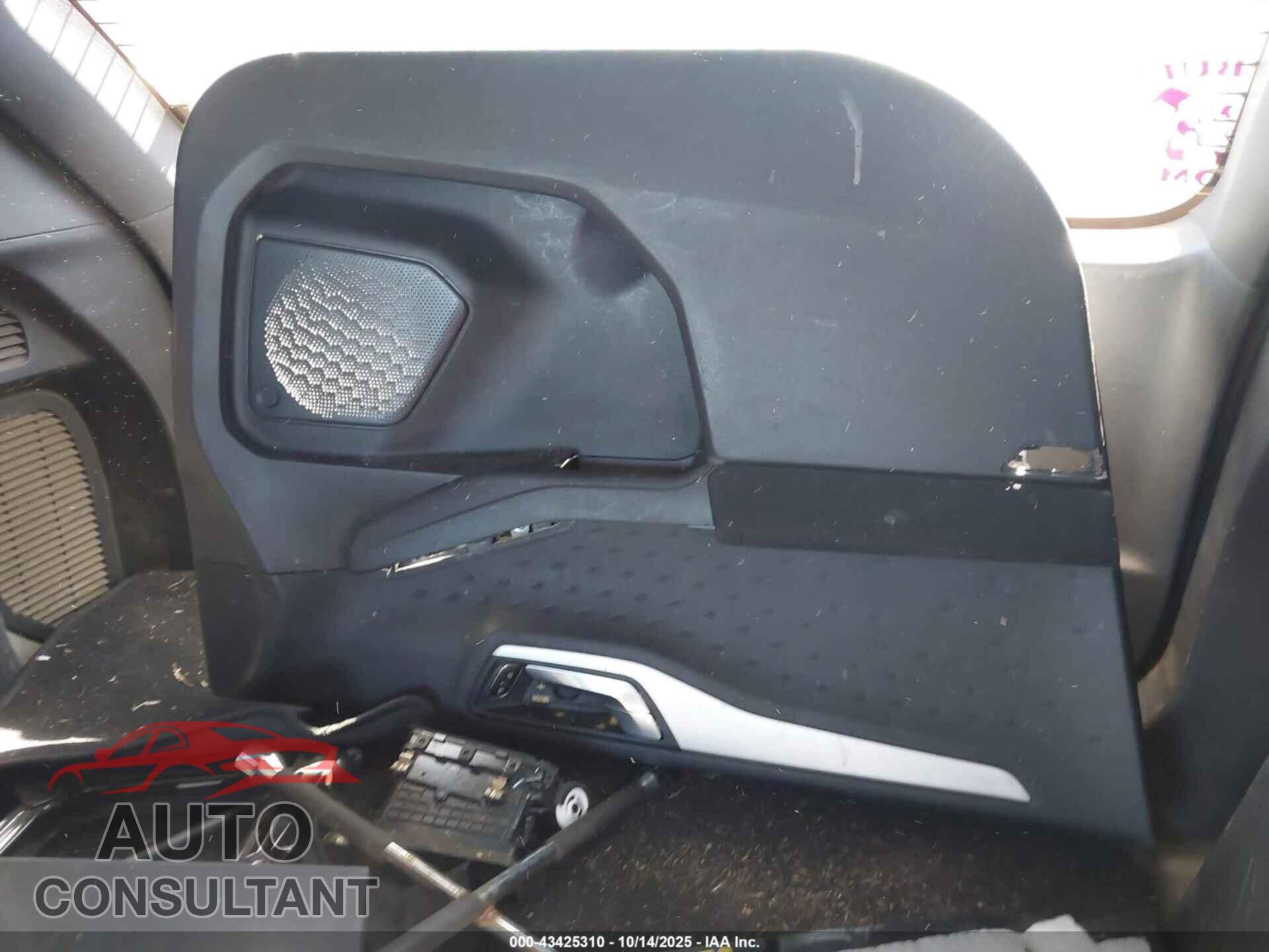 FORD ESCAPE 2020 - 1FMCU9G60LUA70154