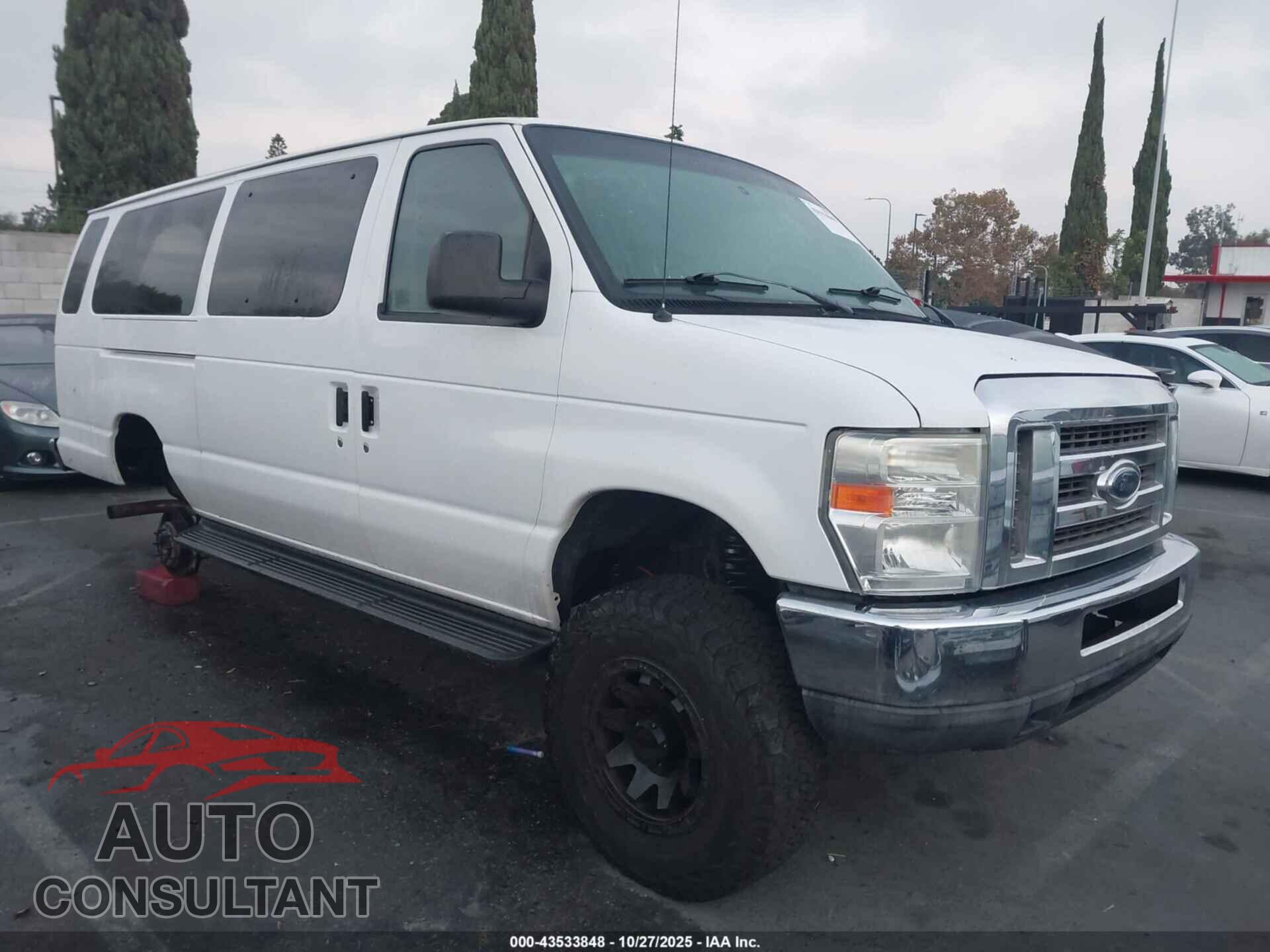 FORD E-350 SUPER DUTY 2011 - 1FBSS3BLXBDB08816