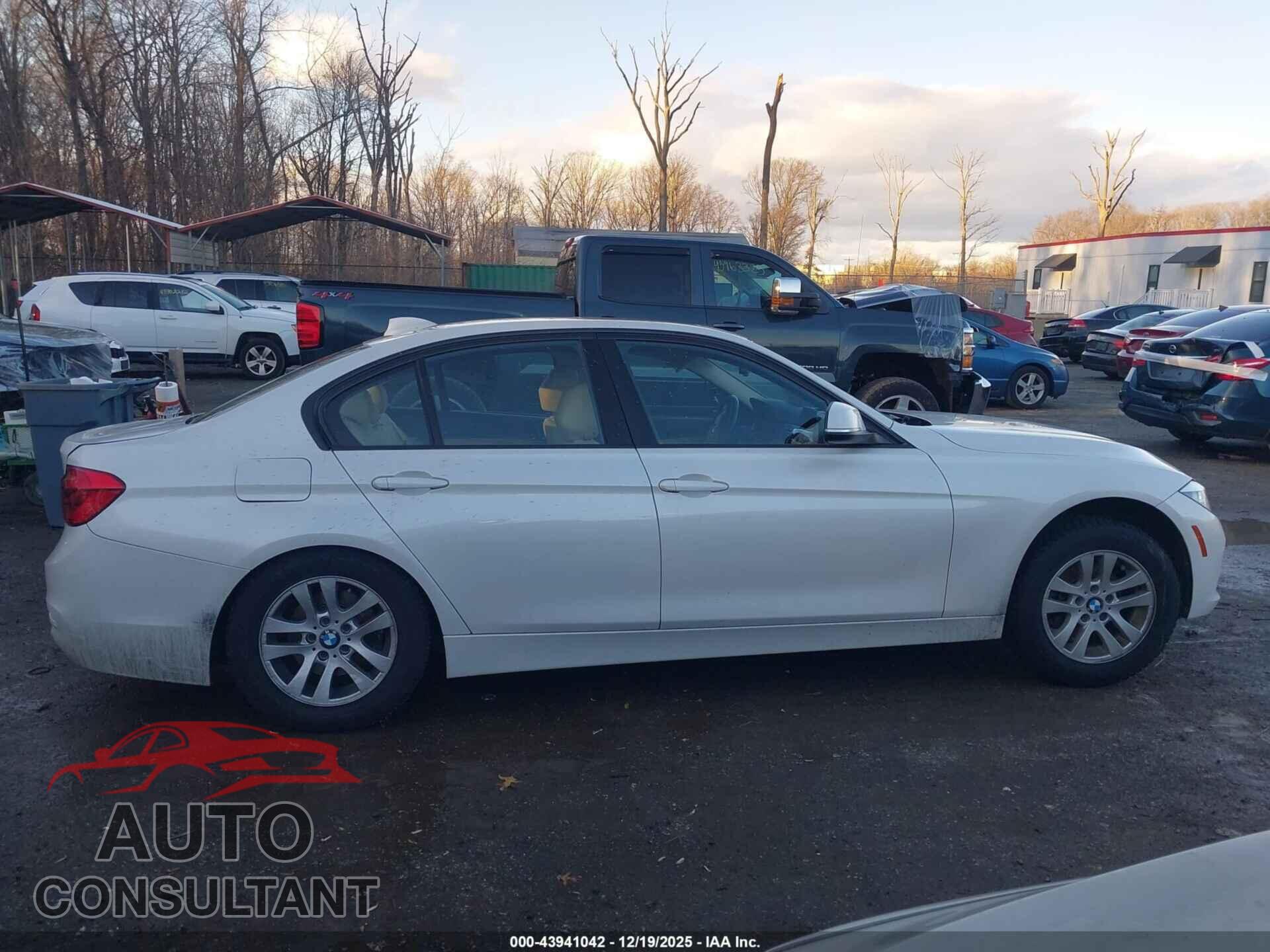 BMW 320I 2017 - WBA8A3C5XHK691141