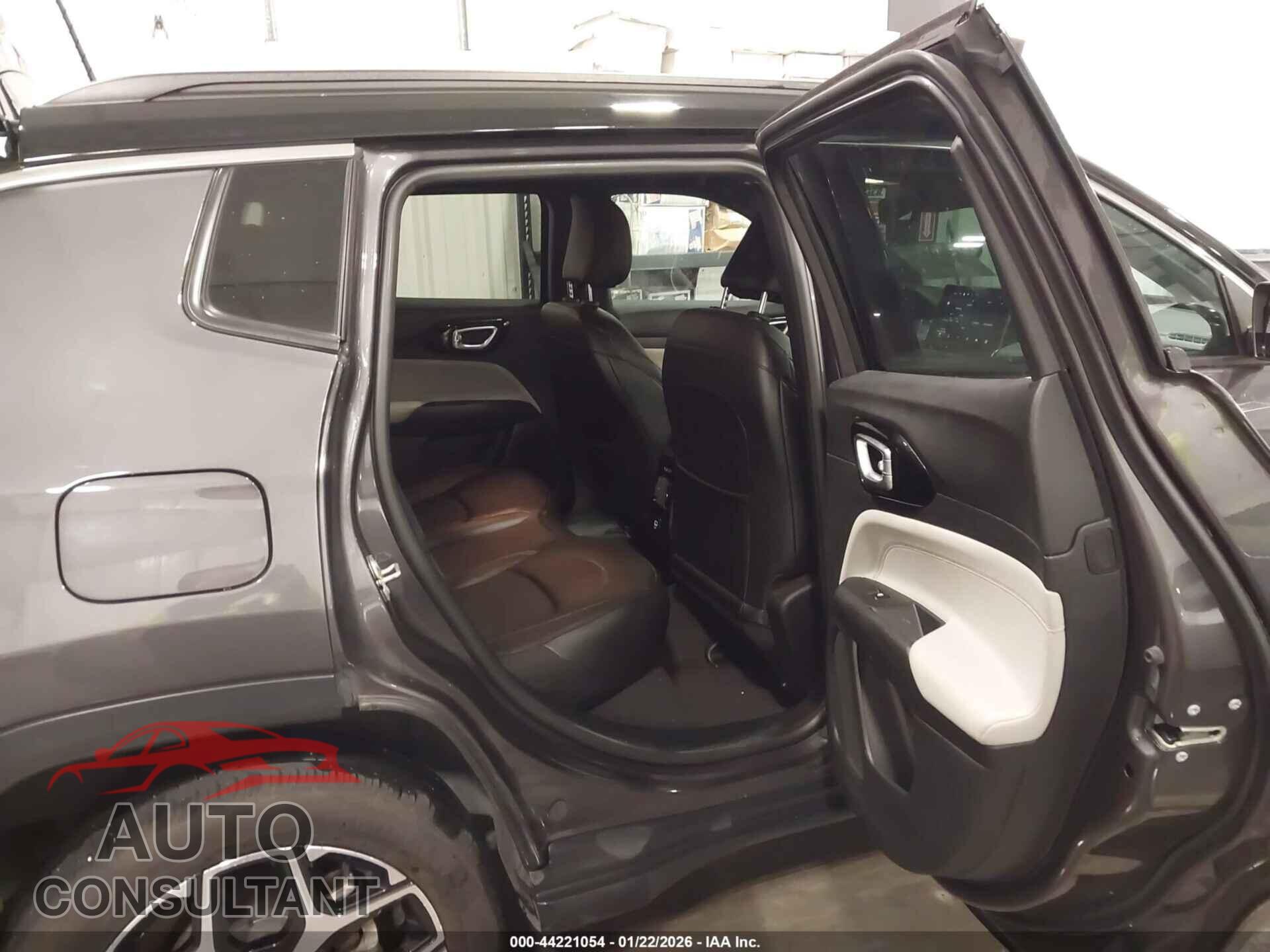 JEEP COMPASS 2024 - 3C4NJDCN2RT148443