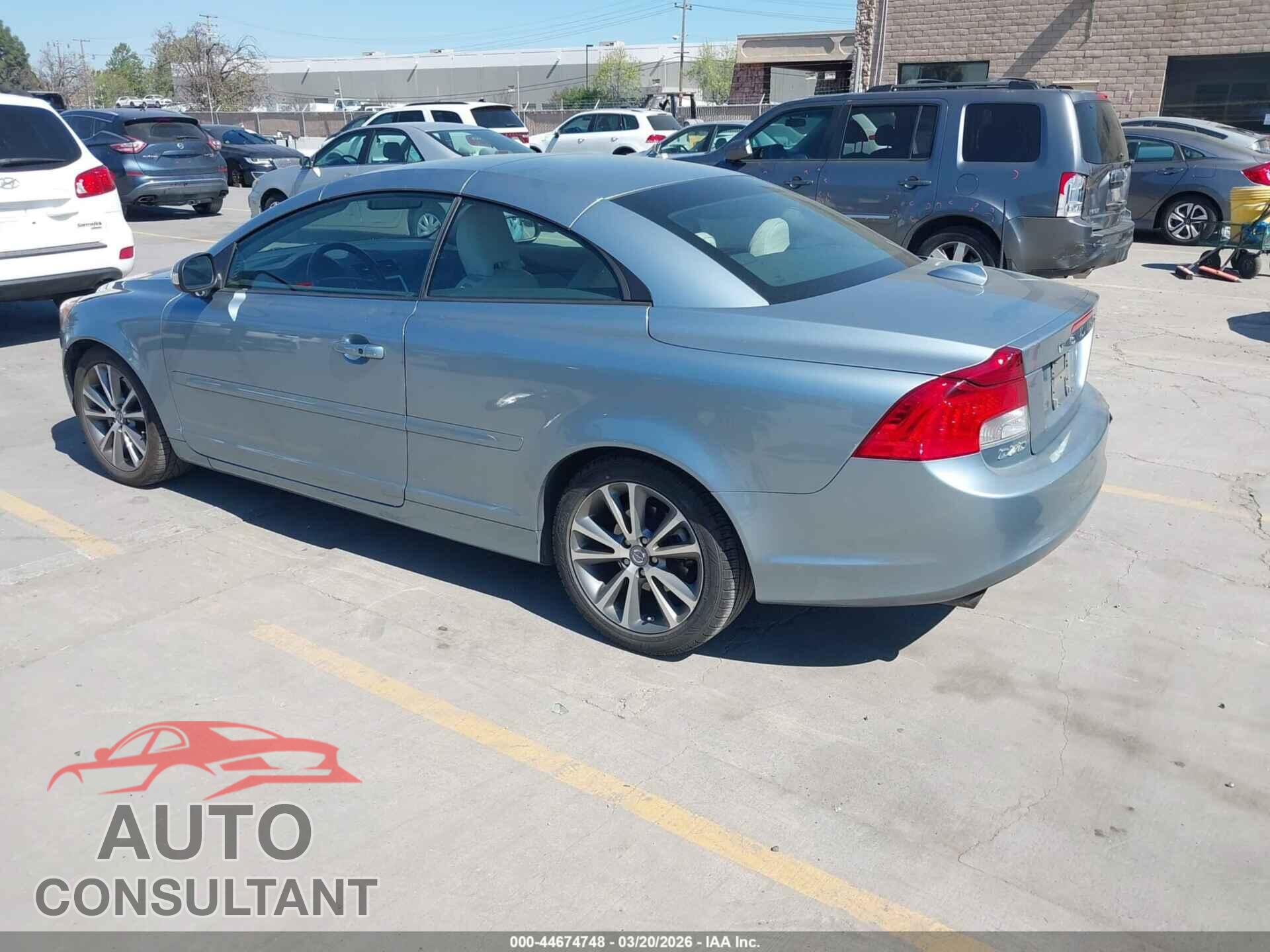 VOLVO C70 2012 - YV1672MC2CJ131882