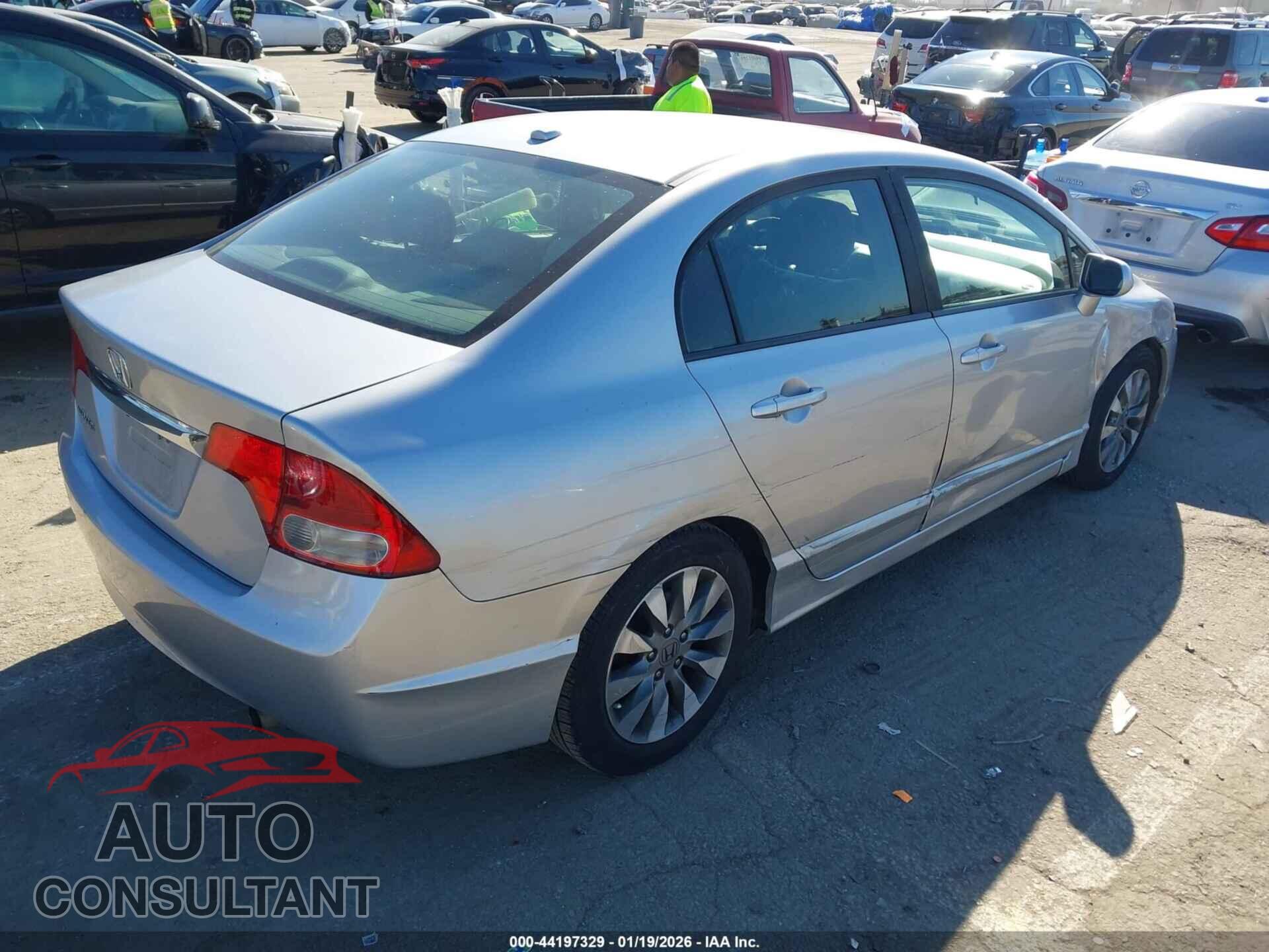 HONDA CIVIC 2010 - 19XFA1F84AE033604