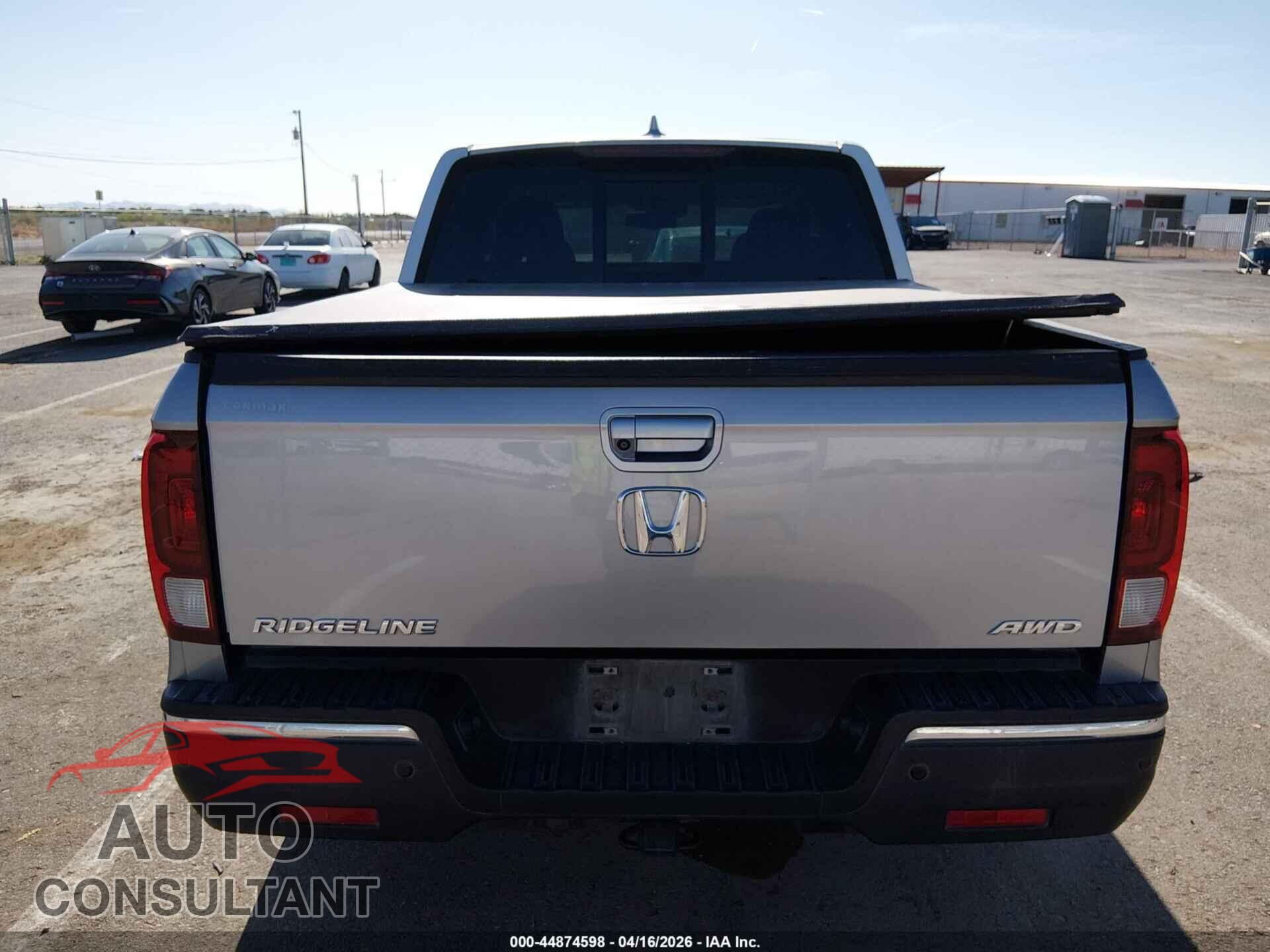HONDA RIDGELINE 2017 - 5FPYK3F76HB011799