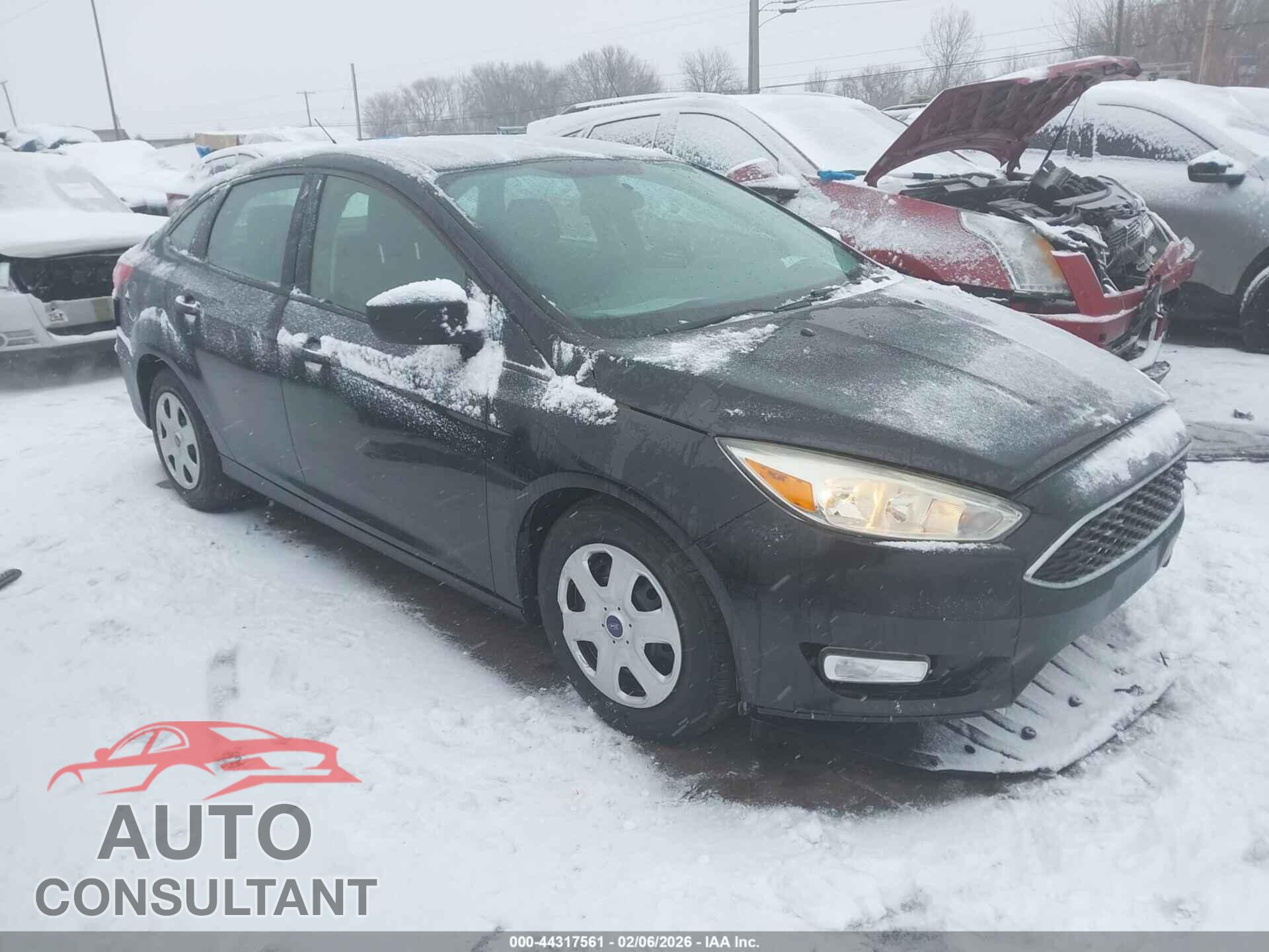 FORD FOCUS 2017 - 1FADP3E20HL332075