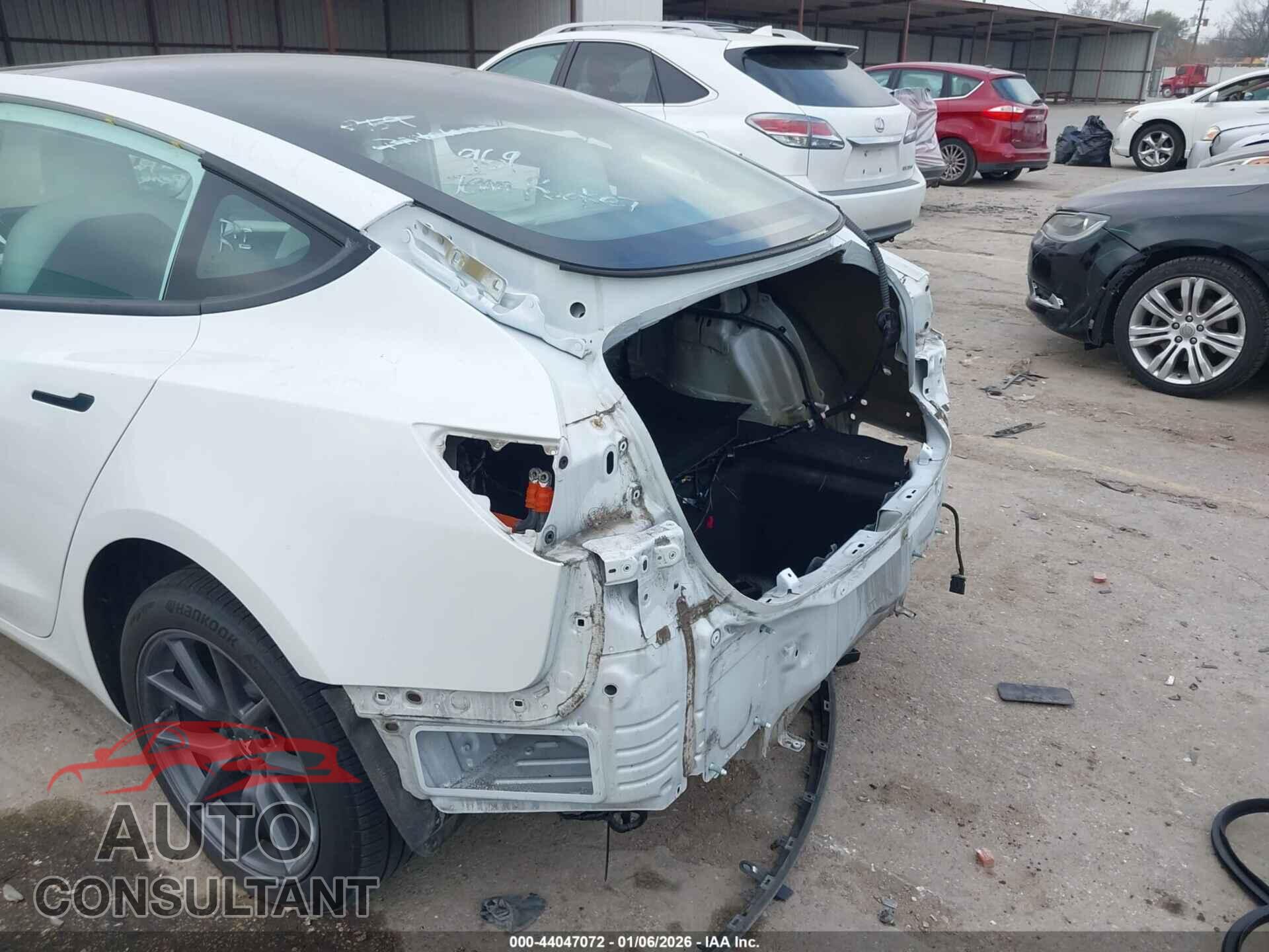 TESLA MODEL 3 2021 - 5YJ3E1EA3MF048329