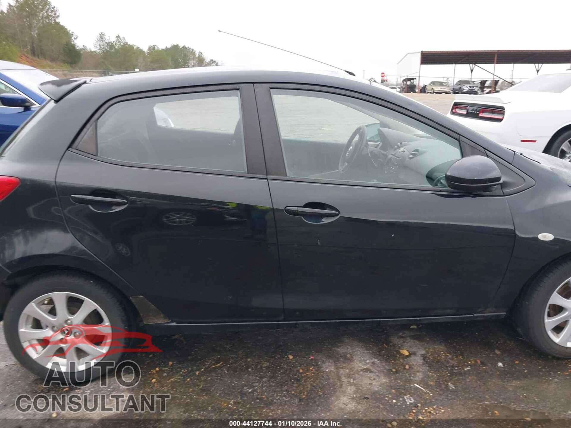 MAZDA MAZDA2 2014 - JM1DE1LZ4E0179847
