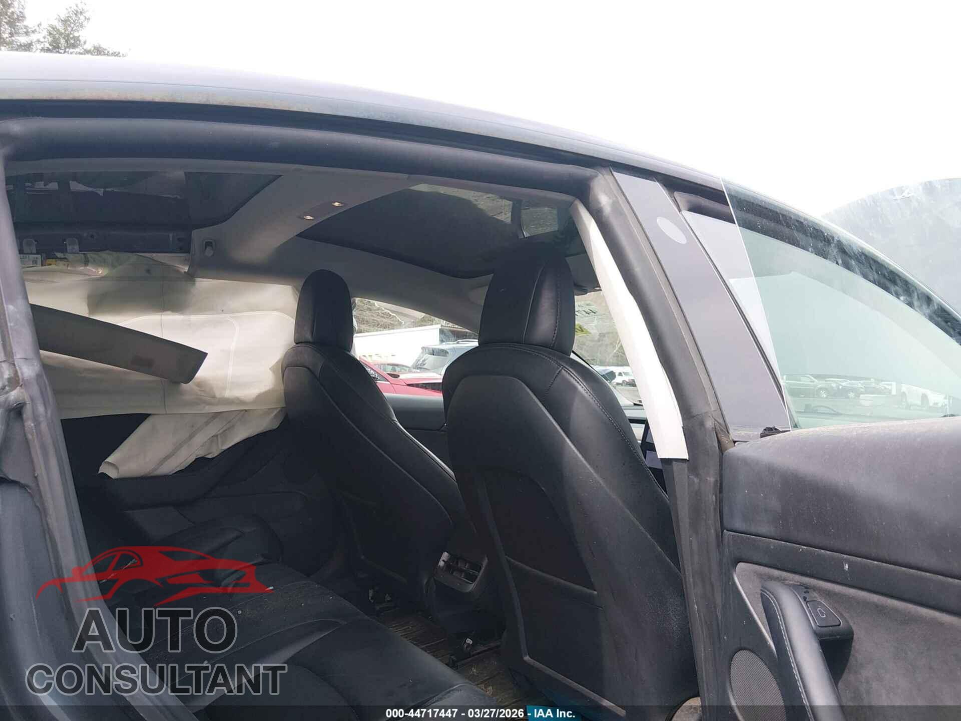TESLA MODEL 3 2021 - 5YJ3E1EB9MF961010