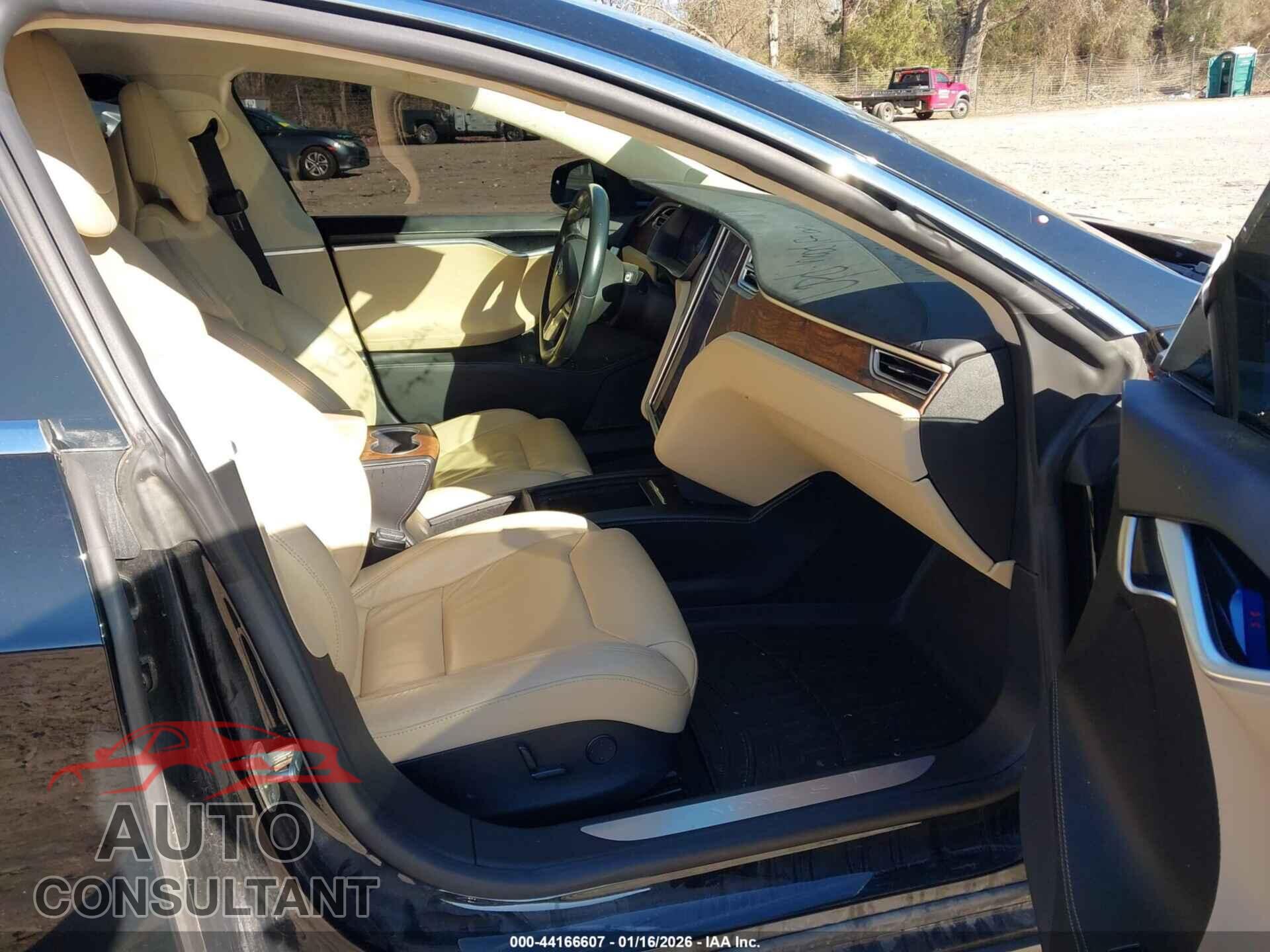 TESLA MODEL S 2017 - 5YJSA1E27HF190642