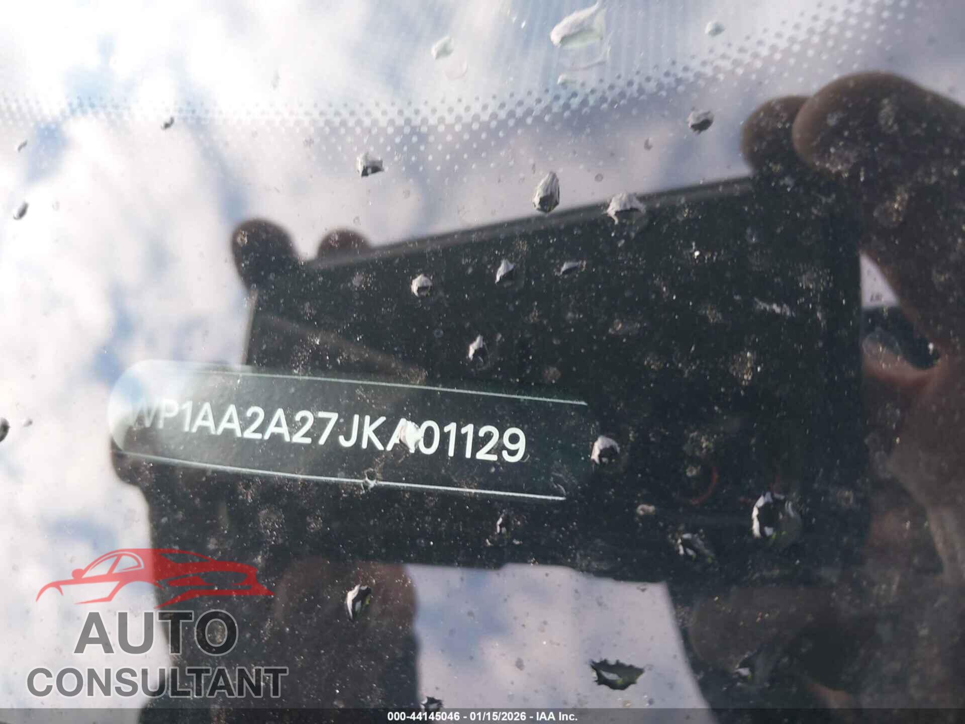 PORSCHE CAYENNE 2018 - WP1AA2A27JKA01129