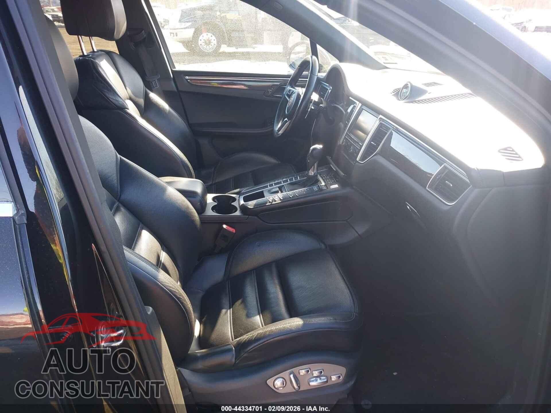 PORSCHE MACAN 2015 - WP1AB2A56FLB71667