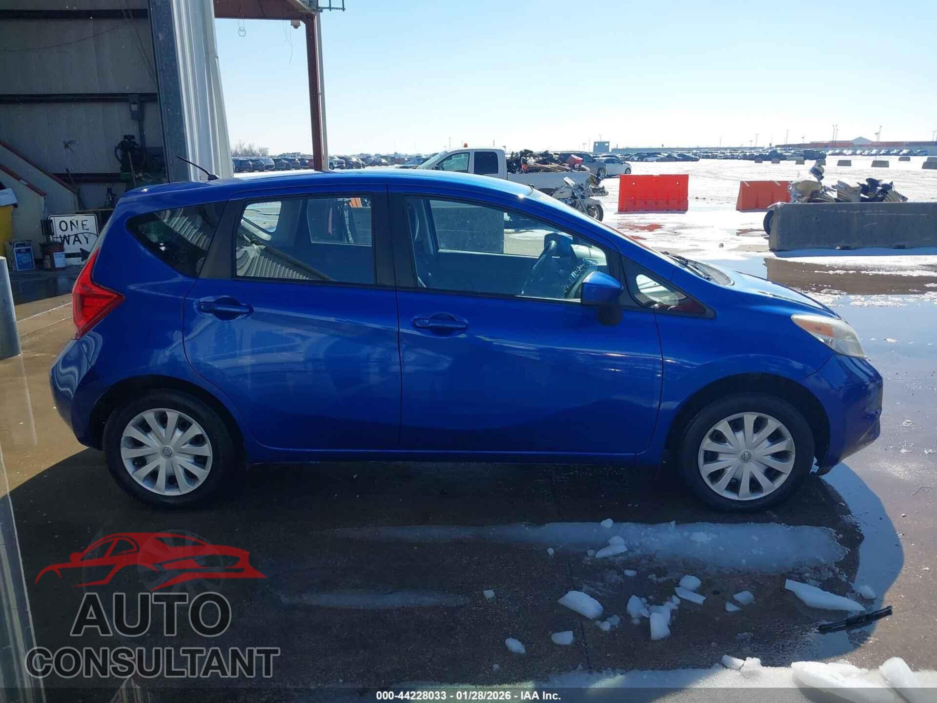 NISSAN VERSA NOTE 2015 - 3N1CE2CP0FL370513