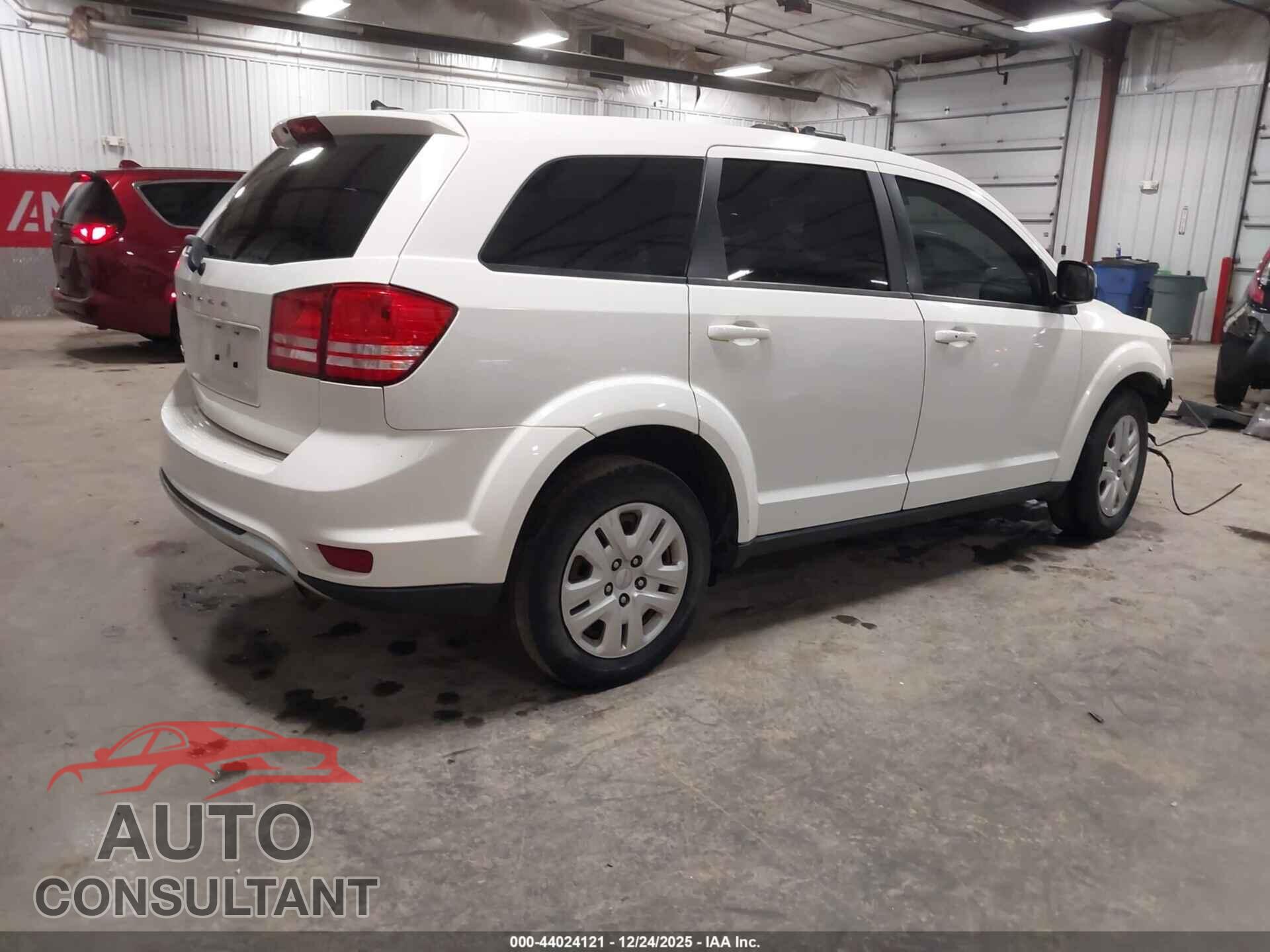 DODGE JOURNEY 2015 - 3C4PDCAB2FT672643