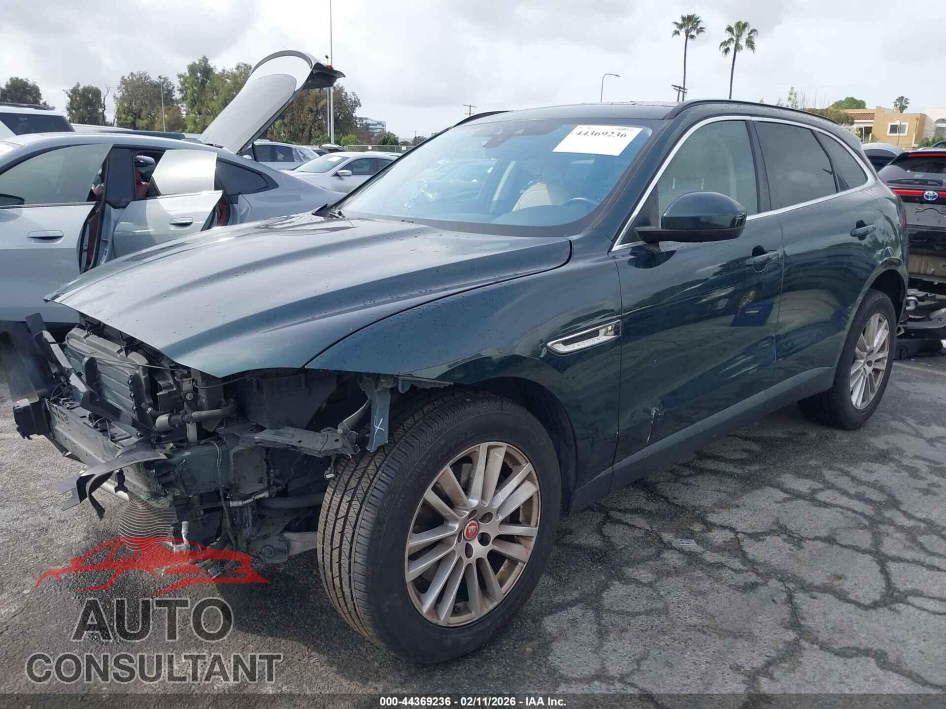 JAGUAR F-PACE 2017 - SADCK2BV4HA890850
