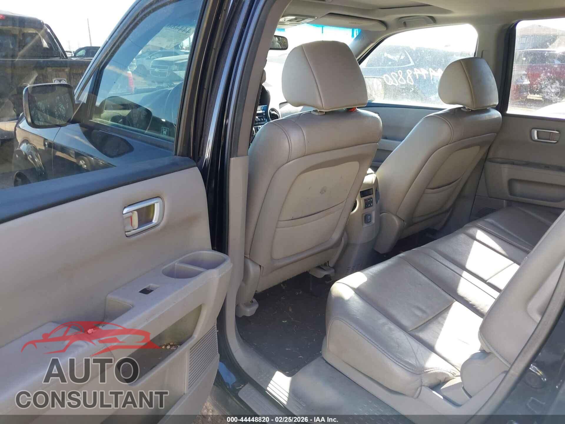 HONDA PILOT 2012 - 5FNYF4H53CB068291