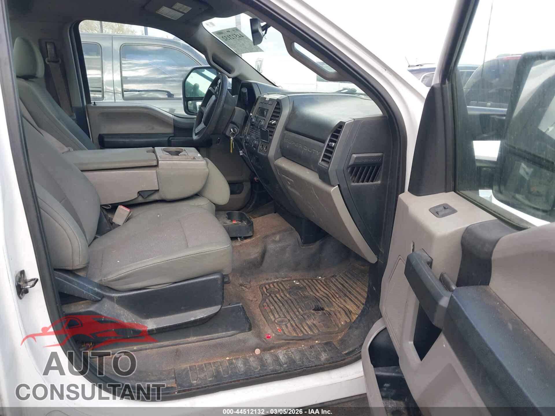 FORD F-250 2018 - 1FDBF2A65JEC48038