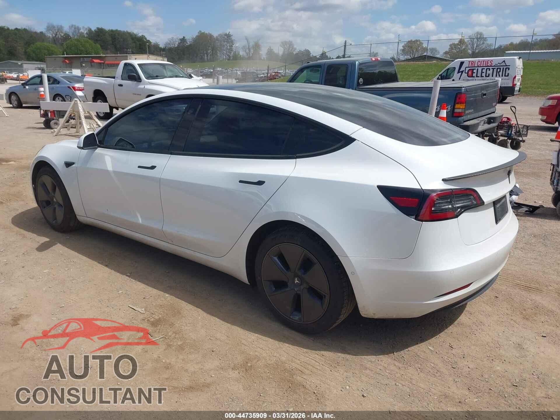 TESLA MODEL 3 2021 - 5YJ3E1EB6MF094889