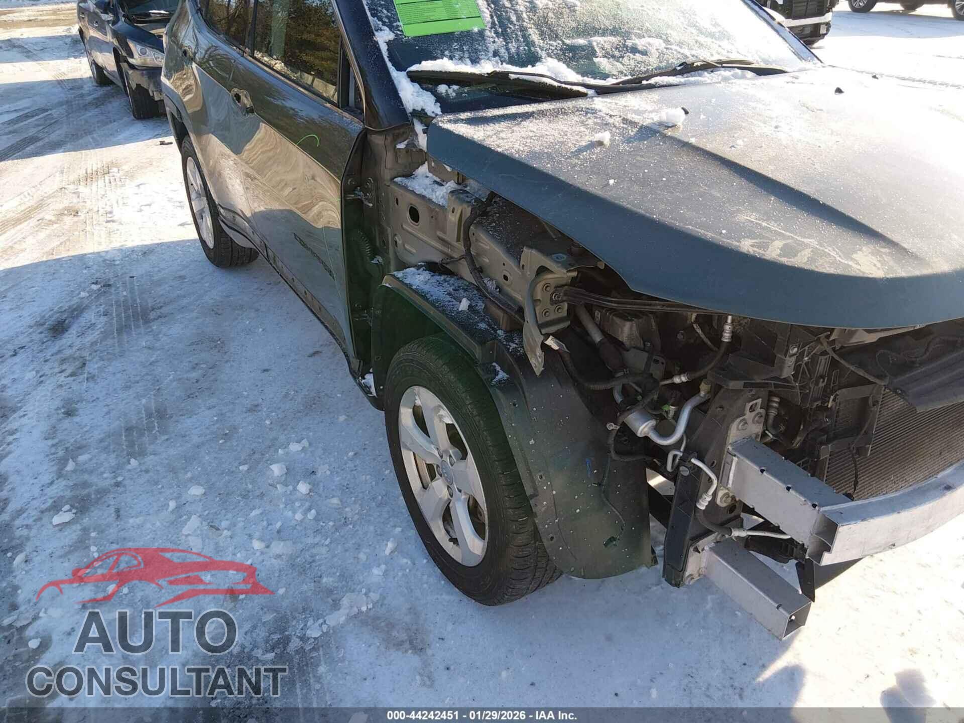 JEEP COMPASS 2018 - 3C4NJDBB4JT262228