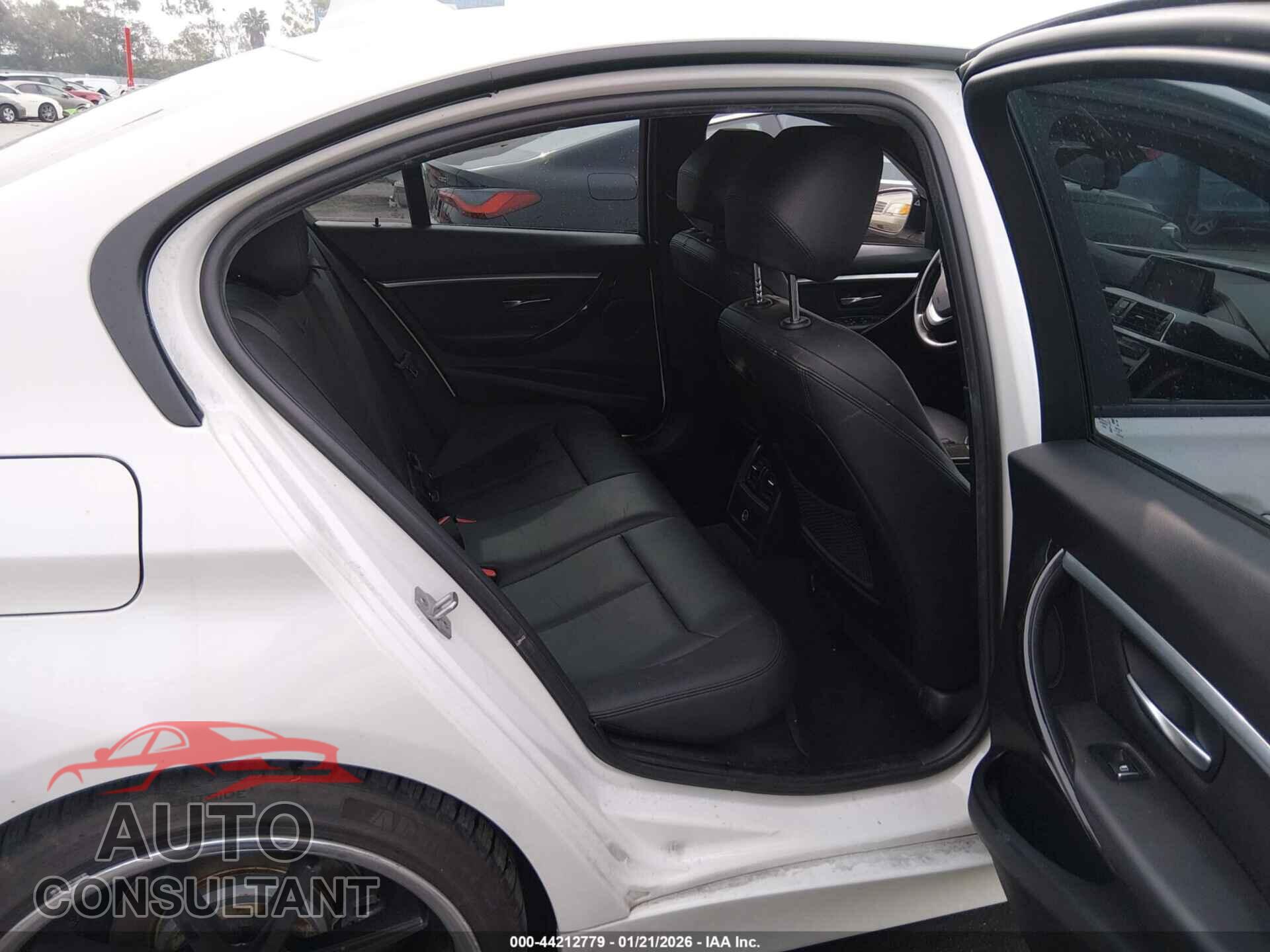BMW 330E 2018 - WBA8E1C50JA762545