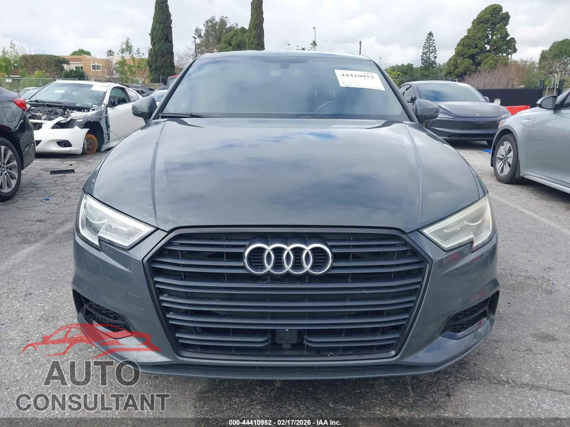 AUDI A3 2017 - WAUAUGFF1H1033914
